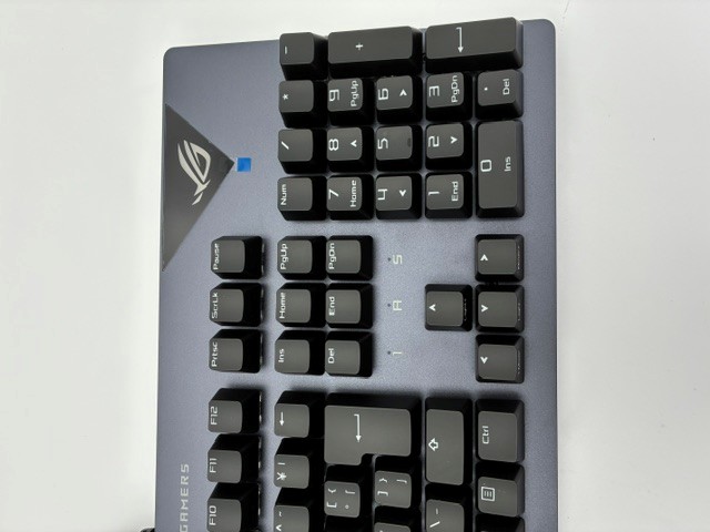 【店頭展示使用品】ASUS ROG Strix Flare II 茶軸 [XA08/STRIX/FLARE/2/NXBN/JP](30日間保証）