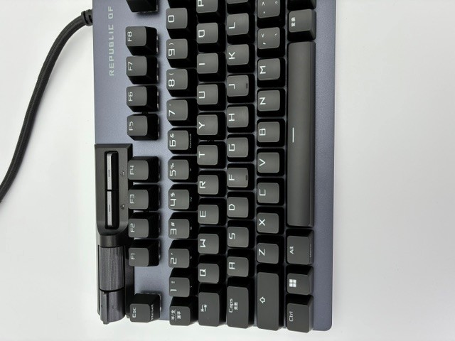 【店頭展示使用品】ASUS ROG Strix Flare II 茶軸 [XA08/STRIX/FLARE/2/NXBN/JP](30日間保証）