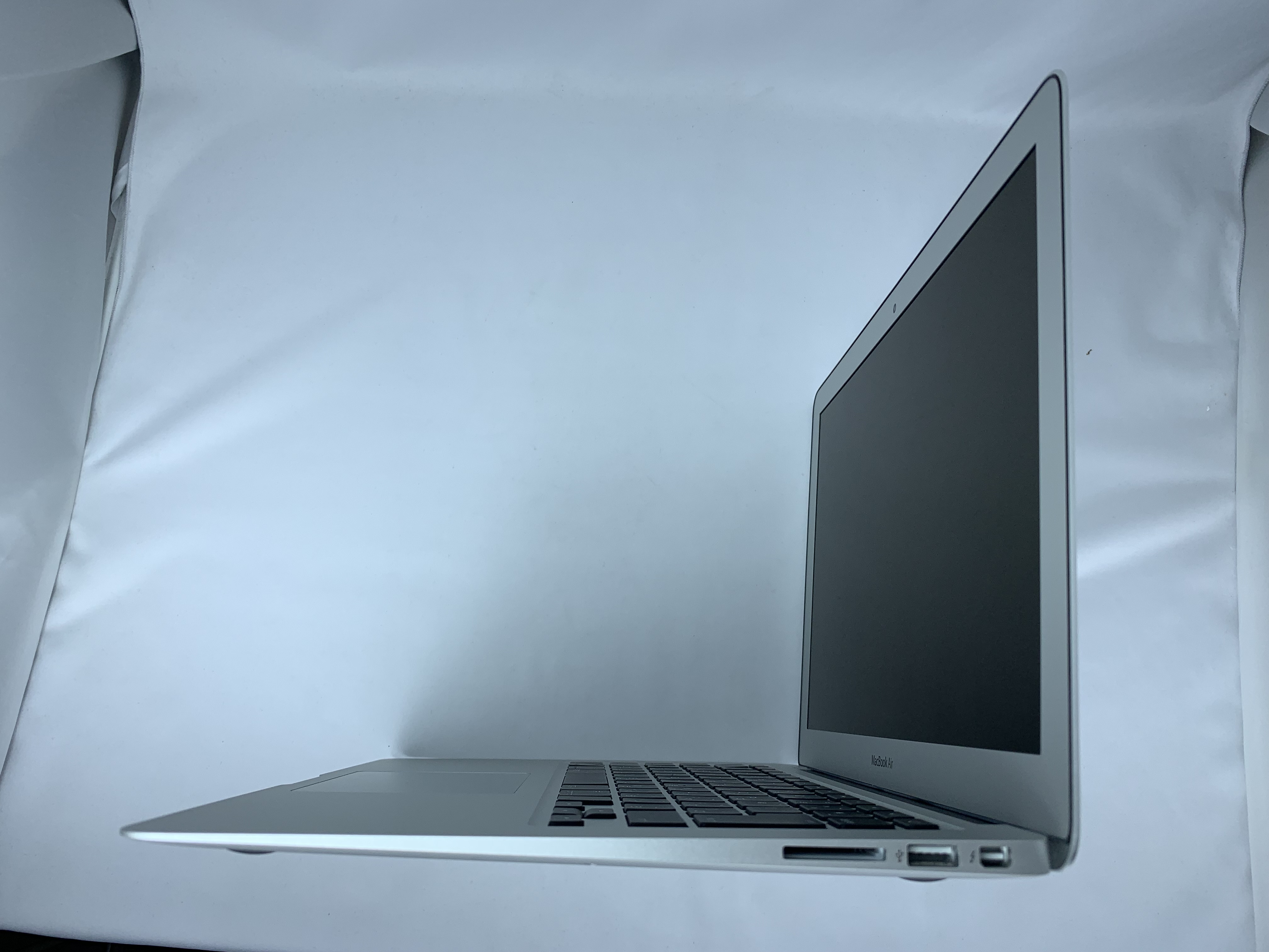 【中古：Bランク】MacBook Air(2017) 13インチ MQD32J/A【30日返金保証】