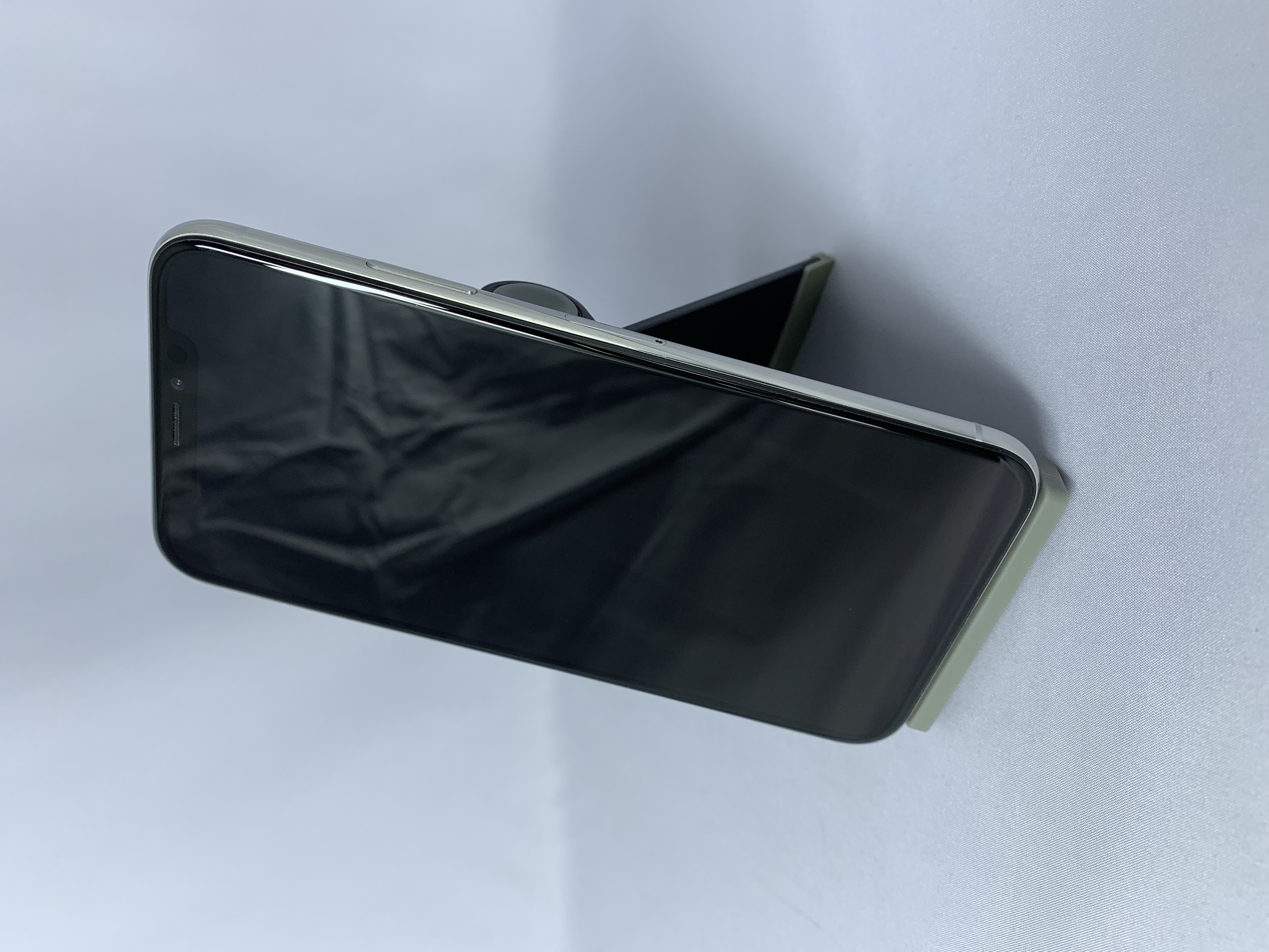 【中古：Bランク】iPhone X 256GB シルバー simロック解除済【30日返金保証】【赤ロム保証付き】