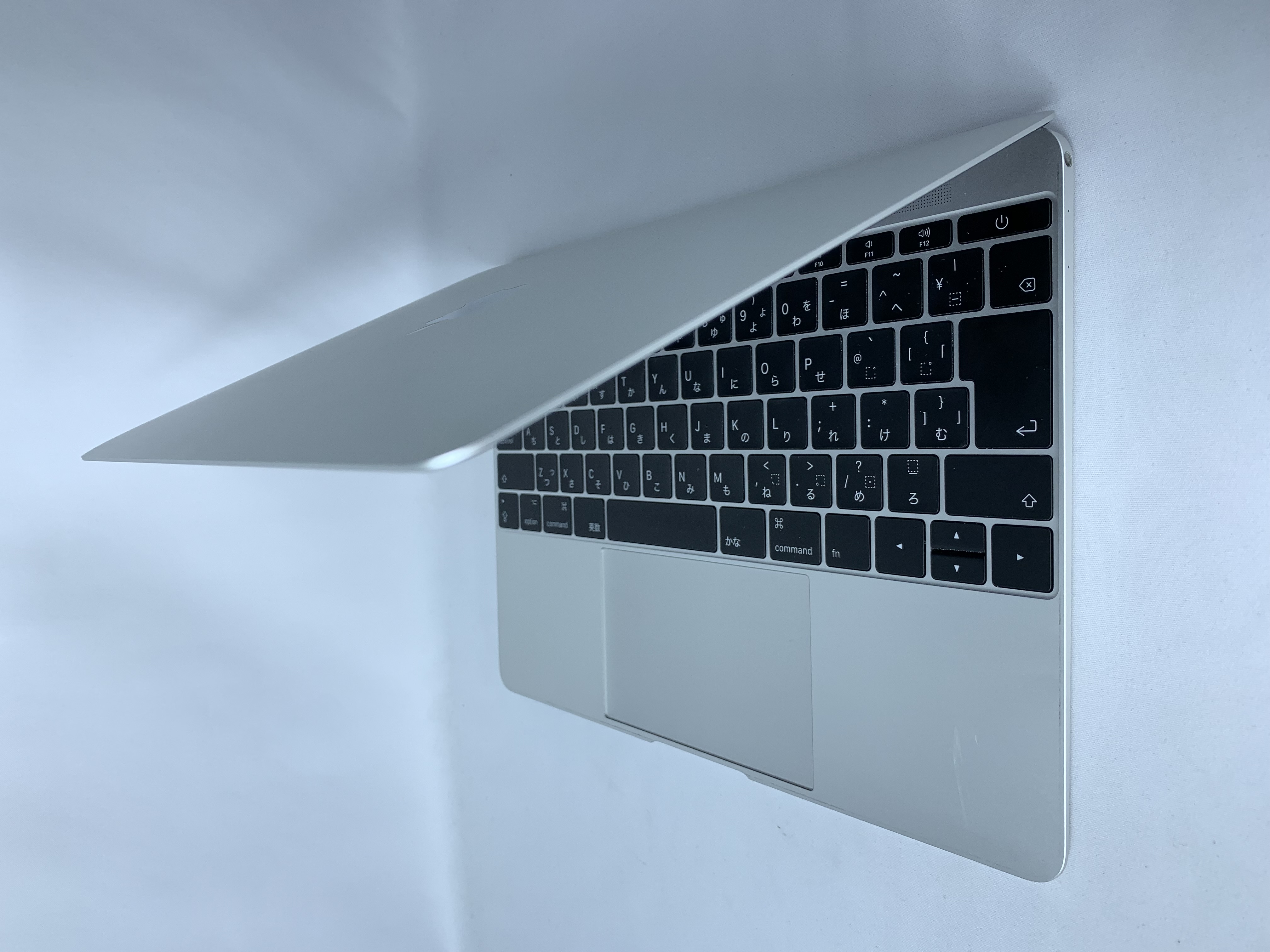 【中古：Bランク】Apple MacBook(2017年) Retinaディスプレイ 12インチ シルバー MNYH2J/A【30日返金保証】