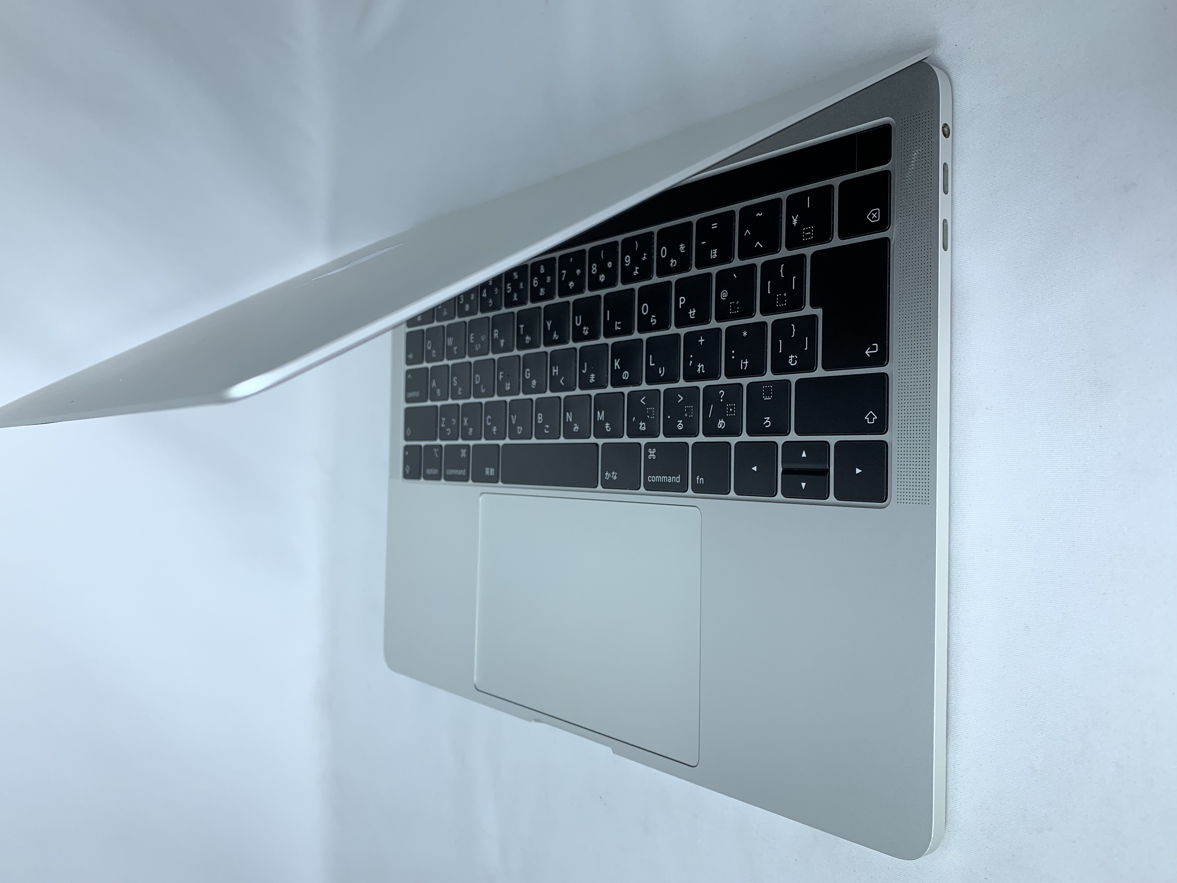 【中古：Bランク】Apple MacBook Pro Retinaディスプレイ(2018)  MR9U2J/A [シルバー]【30日返金保証】