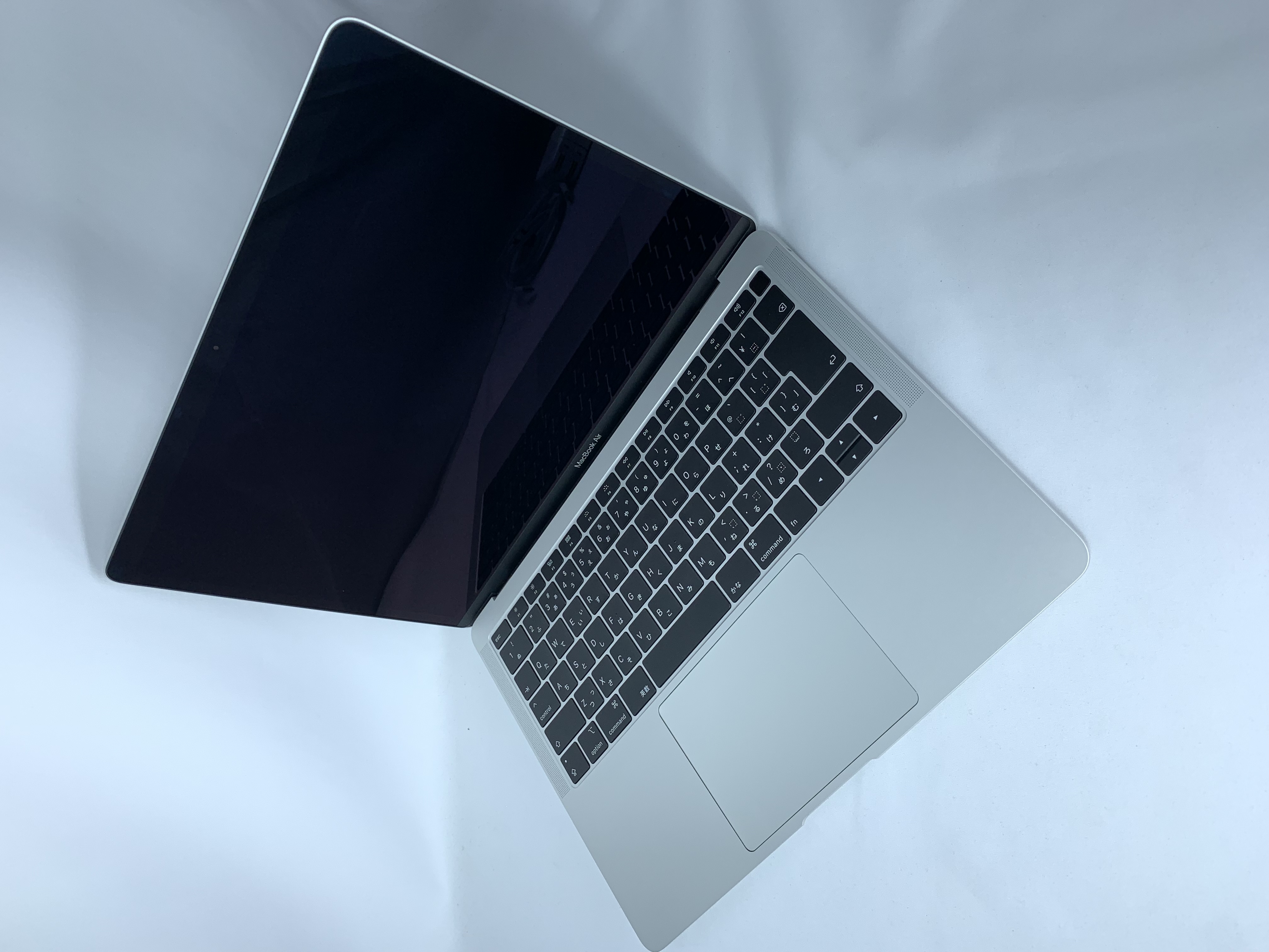 【中古：Bランク】Apple MacBook Air (2018) Retinaディスプレイ 1600/13.3 MREC2J/A [シルバー]【30日返金保証】