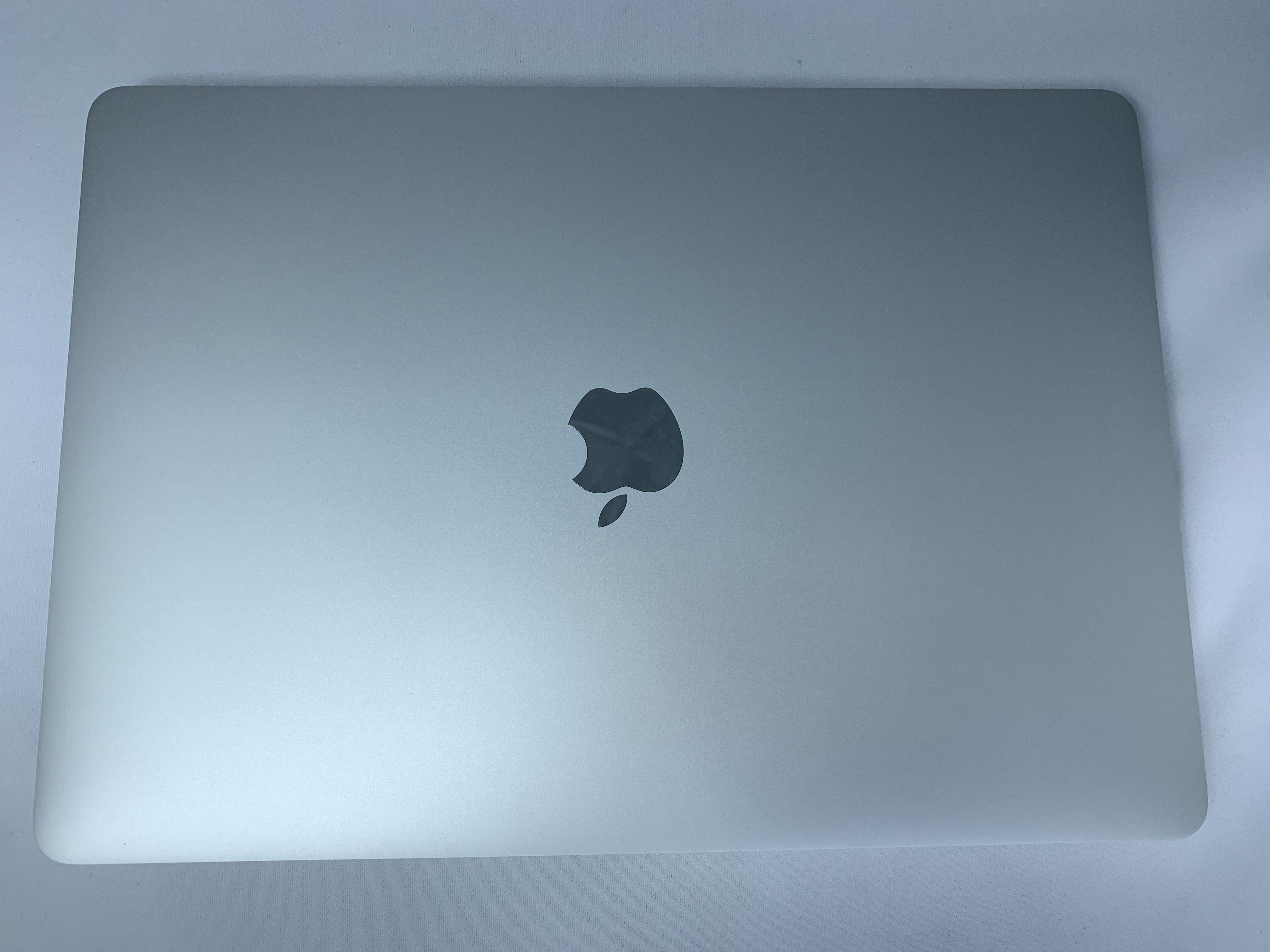 【中古：Bランク】Apple MacBook Air (2018) Retinaディスプレイ 1600/13.3 MREC2J/A [シルバー]【30日返金保証】