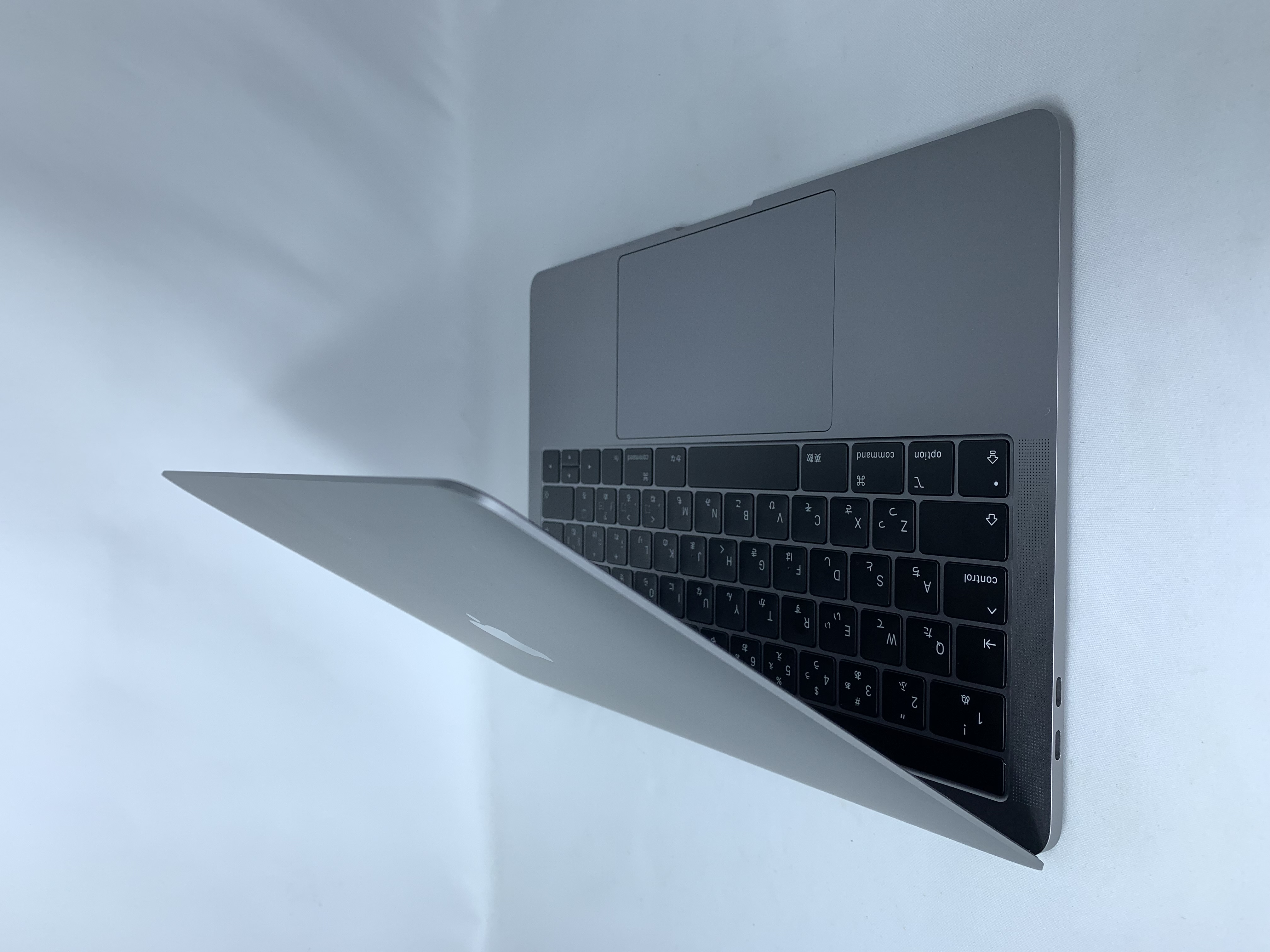【中古：Bランク】Apple MacBook Pro Retinaディスプレイ (2018) MR9Q2J/A [スペースグレイ]【30日返金保証】