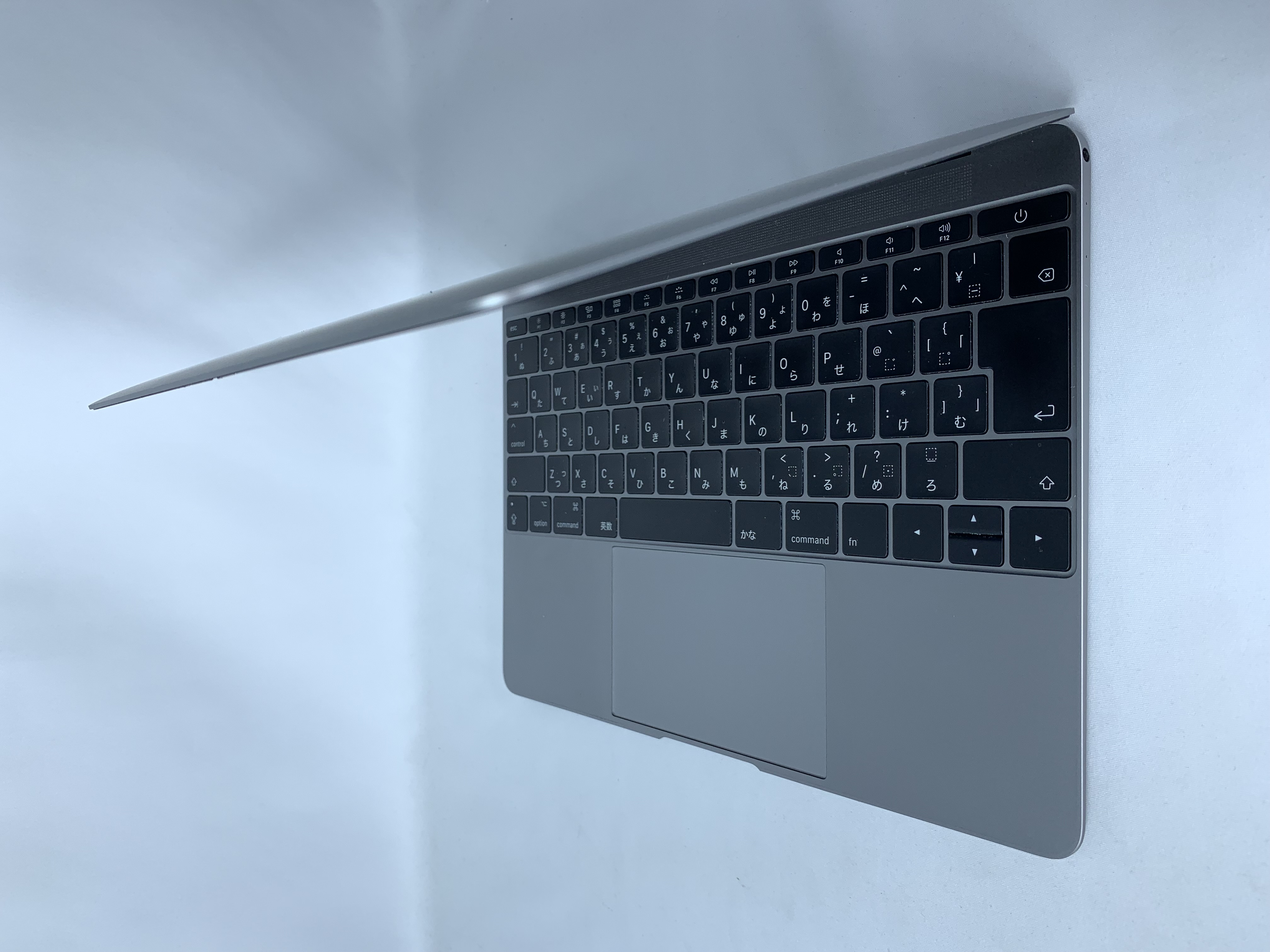 【中古：Bランク】Apple MacBook(2017年) Retinaディスプレイ 12インチ スペースグレイ MNYF2J/A【30日返金保証】