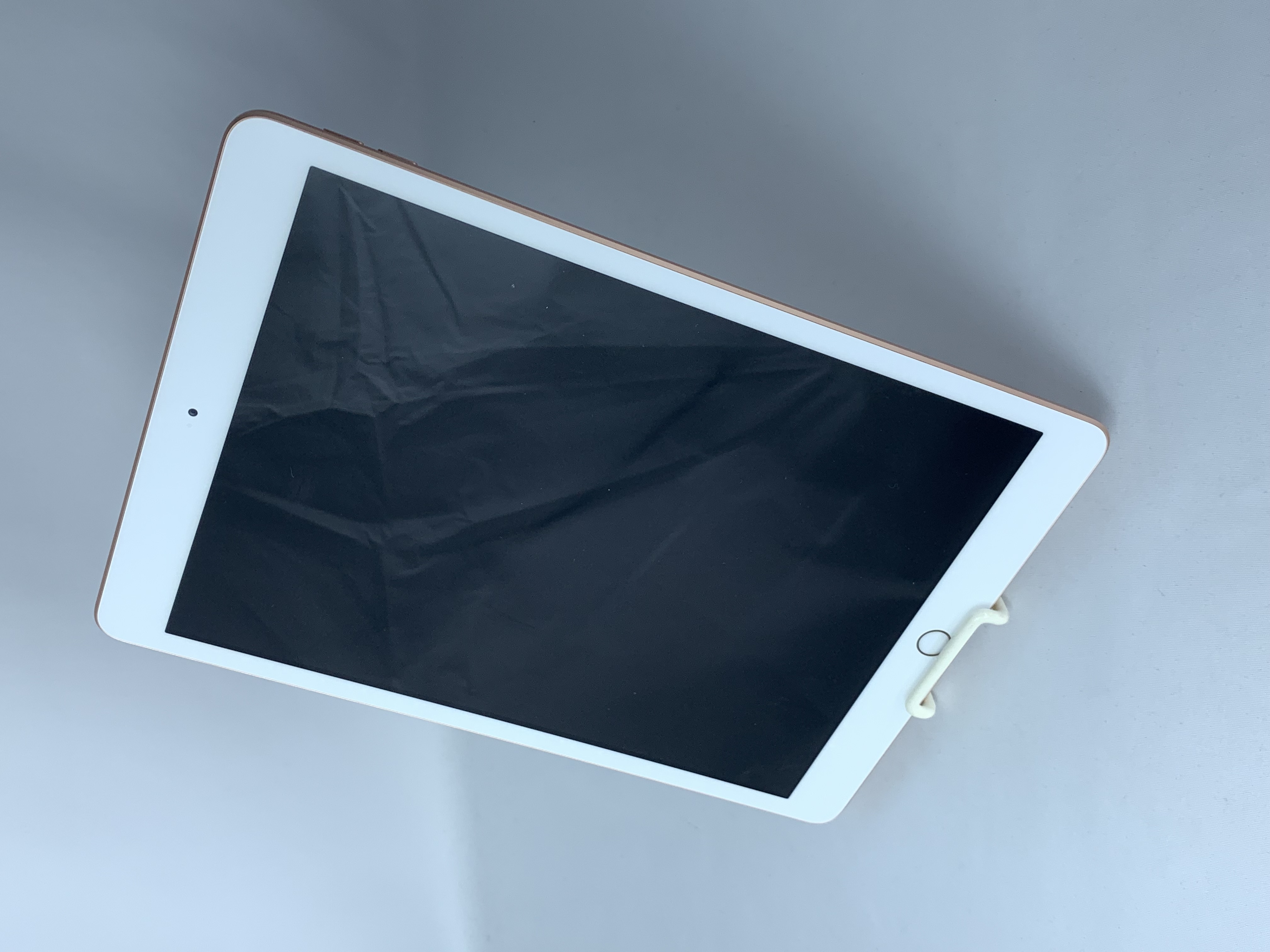 【中古：Bランク】Apple iPad 10.2インチ(2019) Wi-Fiモデル 32GB ゴールド MW762J/A【30日返金保証】