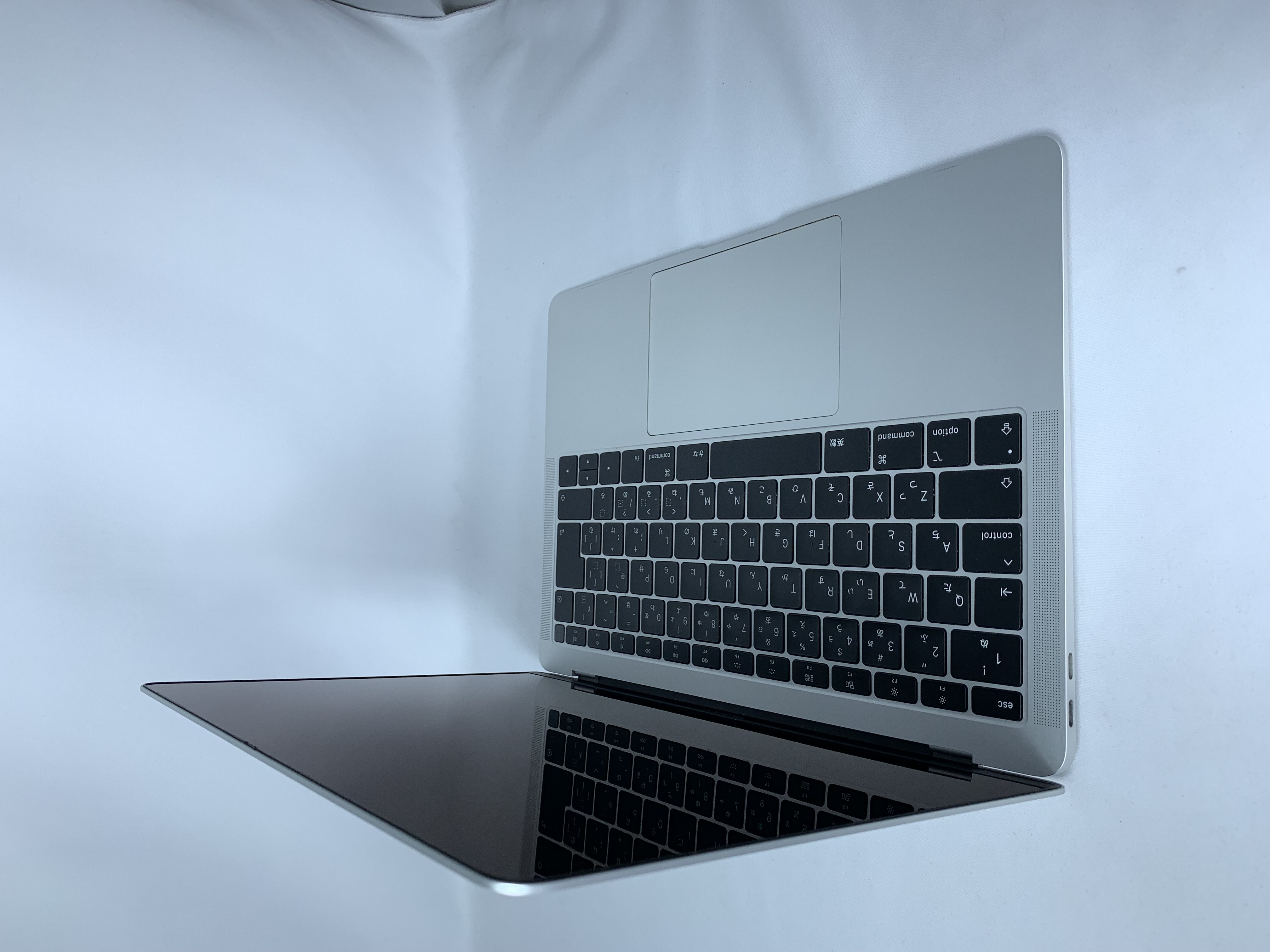 【中古：Bランク】Apple MacBook Air (2019) Retinaディスプレイ 1600/13.3 MVFL2J/A [シルバー]【30日返金保証】