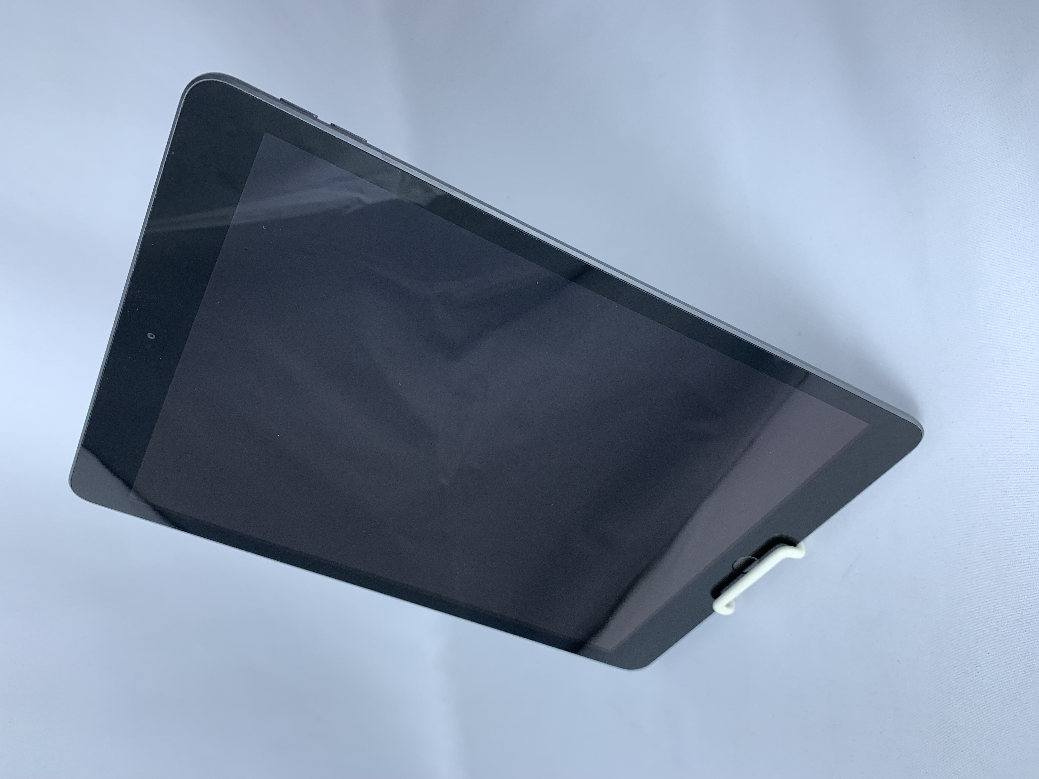 【中古:Cランク】【画面キズあり】Apple iPad 10.2インチ(2019) Wi-Fiモデル 32GB スペースグレイ MW742J/A【30日返金保証】