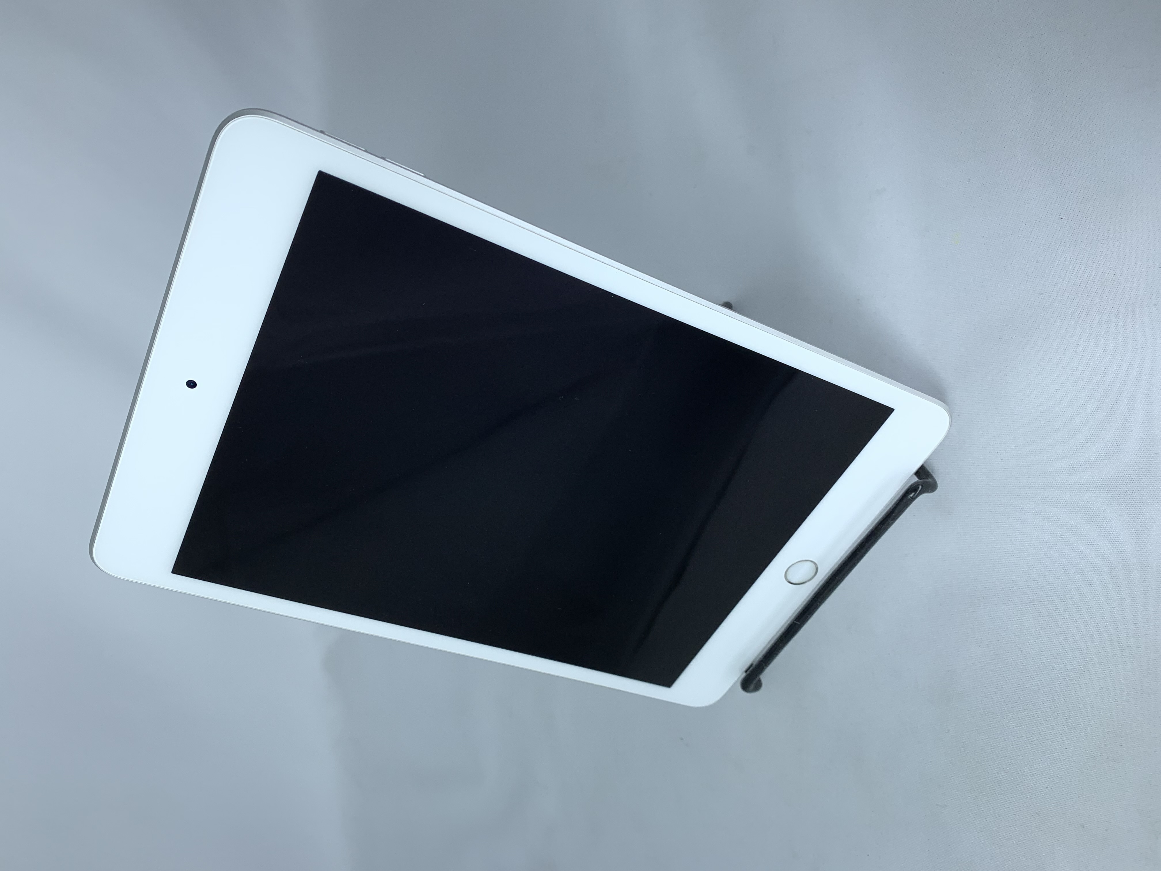 【中古：Bランク】Apple iPad mini 7.9インチ(2019) Wi-Fiモデル 64GB シルバー MUQX2J/A【30日返金保証】