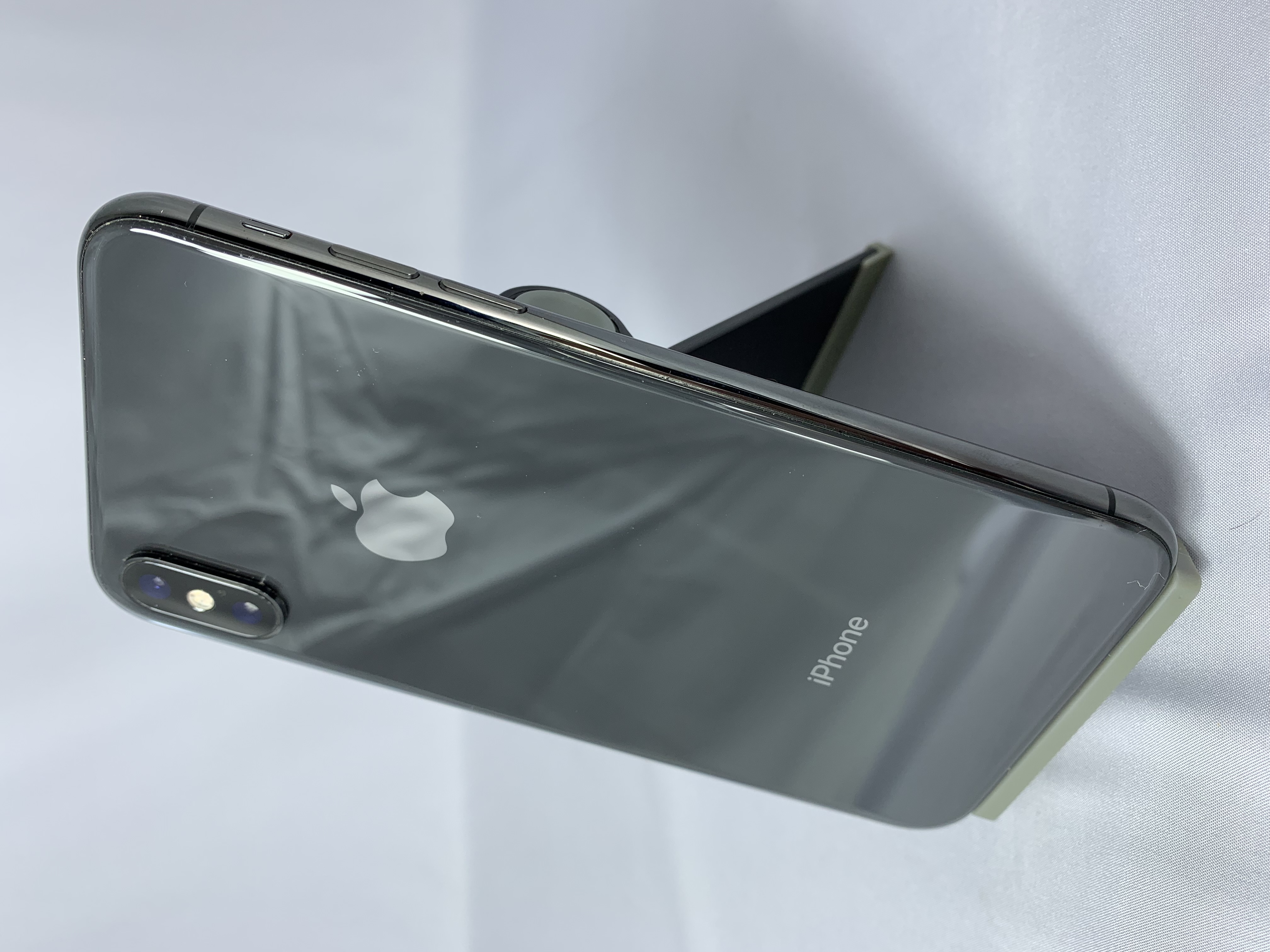 【中古：Bランク】iPhone XS 64GB スペースグレイ simロック解除済【30日返金保証】【赤ロム保証付き】