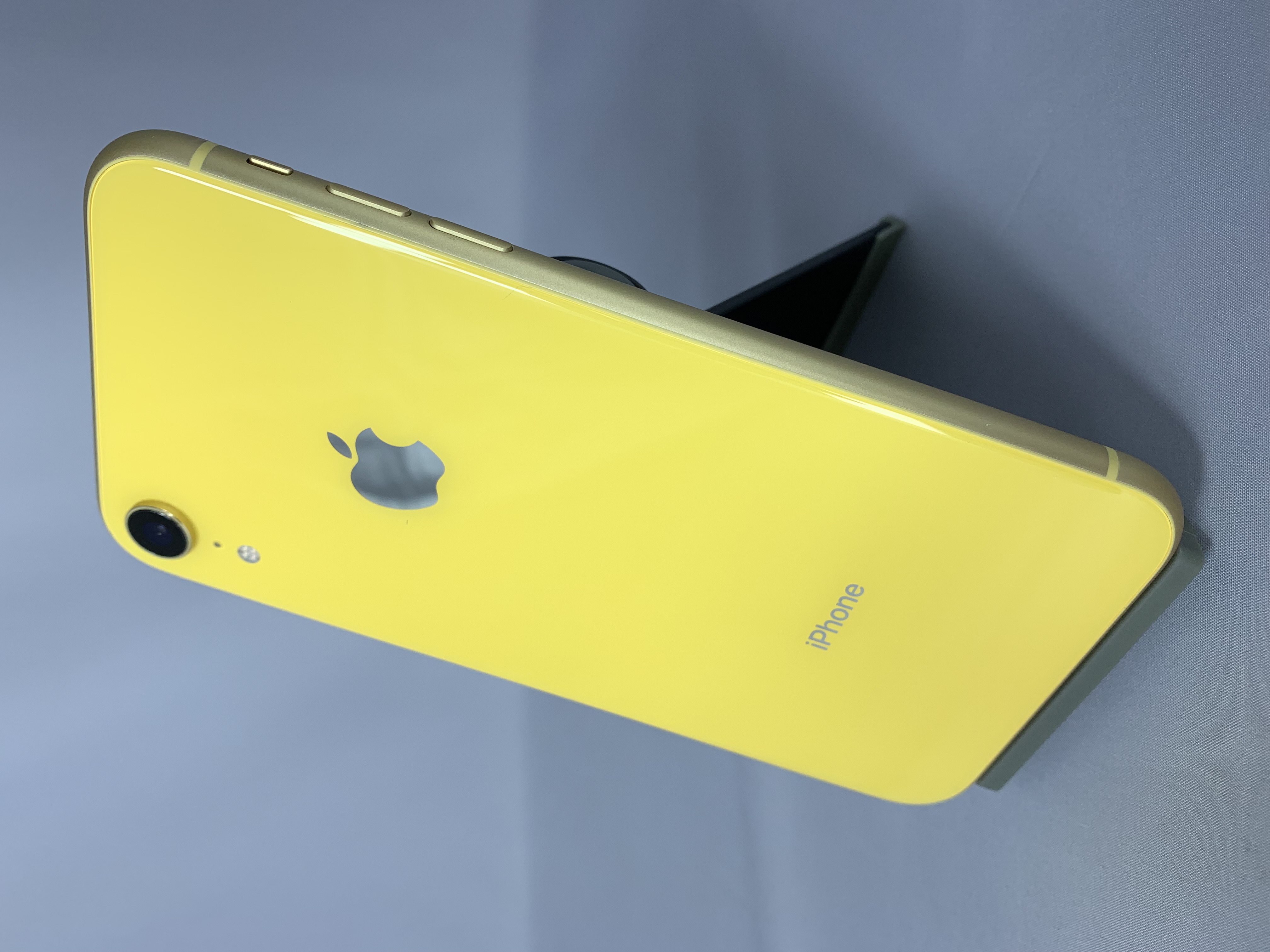 【中古：Bランク】iPhone XR 64GB イエロー simロック解除済【30日返金保証】【赤ロム保証付き】