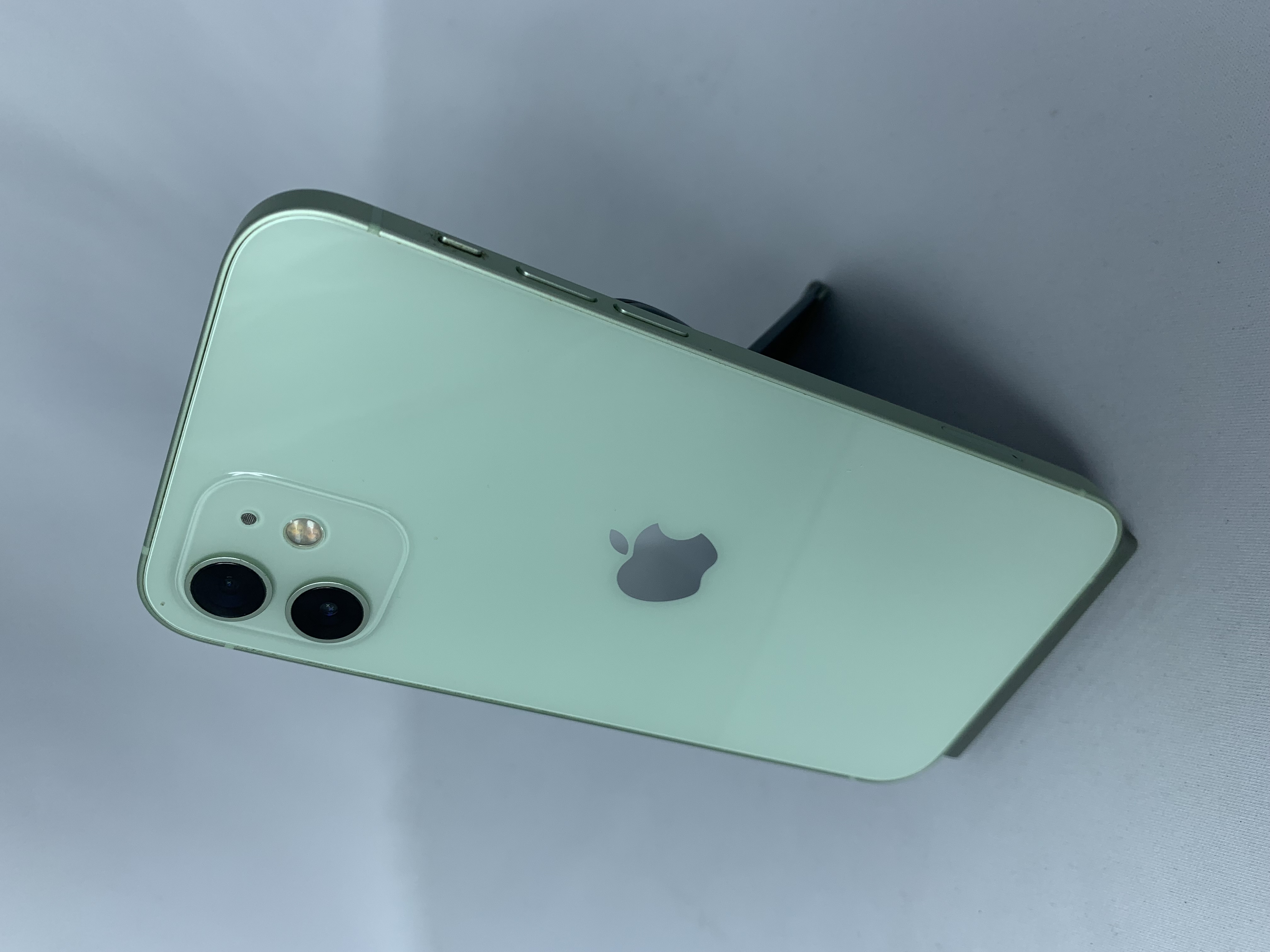 【中古：Bランク】iPhone 12 128GB グリーン simロック解除済【30日返金保証】【赤ロム保証付き】