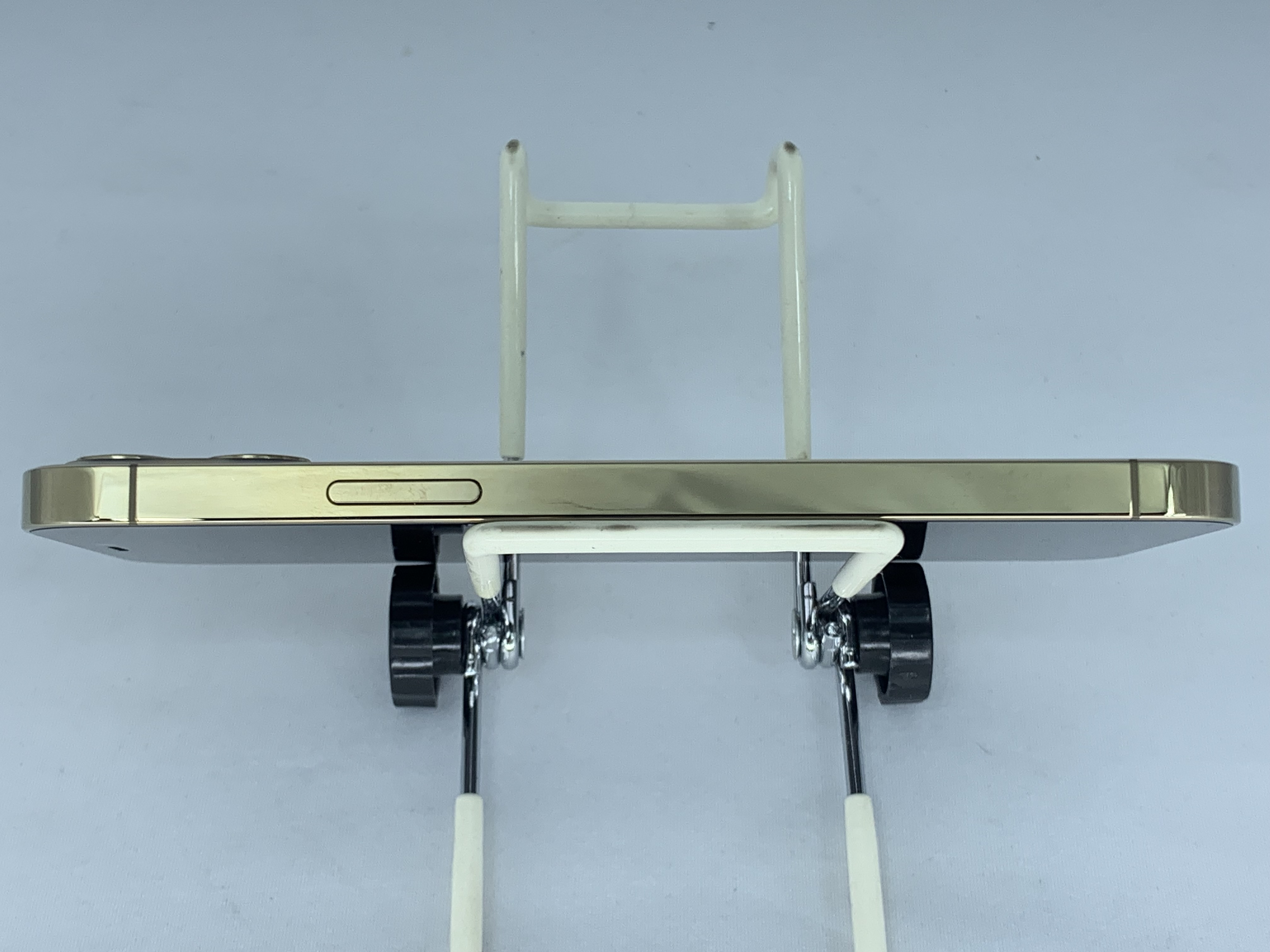 【中古：Cランク】【バッテリー劣化】iPhone 12 Pro 256GB ゴールド simロック解除済【30日返金保証】【赤ロム保証付き】