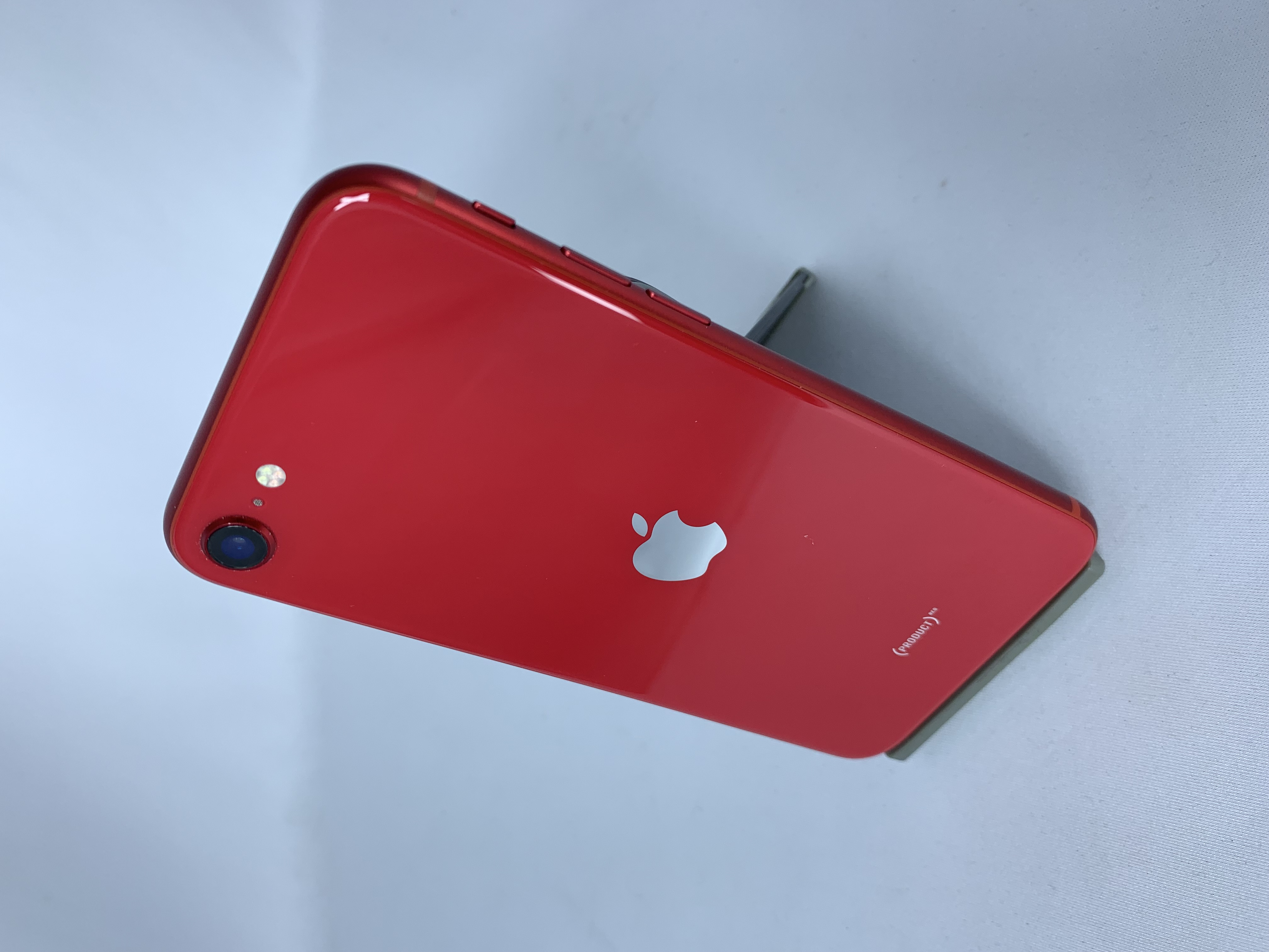 【中古：Bランク】iPhone SE(2020) 64GB レッド simロック解除済【30日返金保証】【赤ロム保証付き】