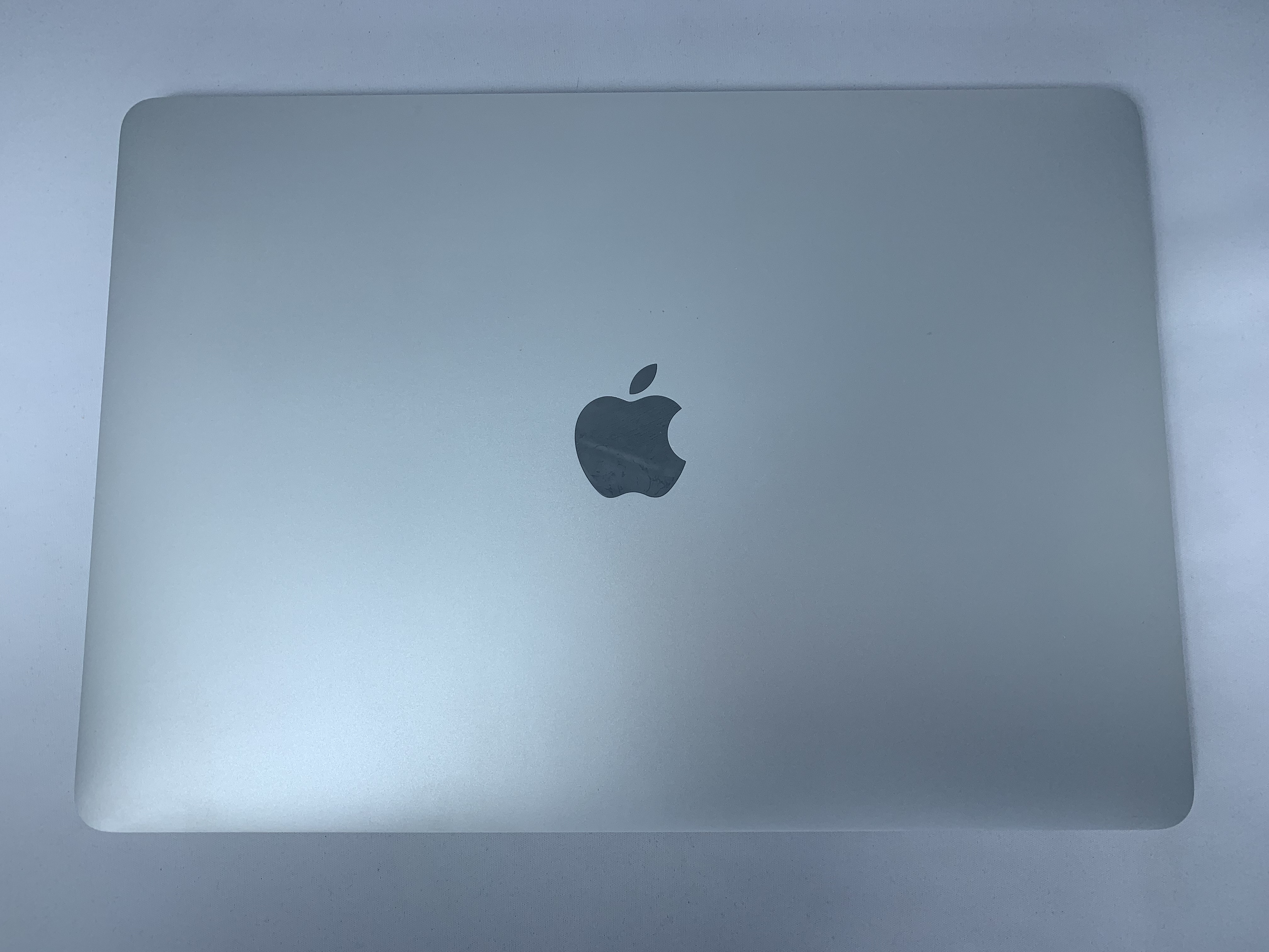 【中古：Bランク】Apple MacBook Air M1(2020年) Retinaディスプレイ 13.3インチ MGN93J/A [シルバー]【30日返金保証】