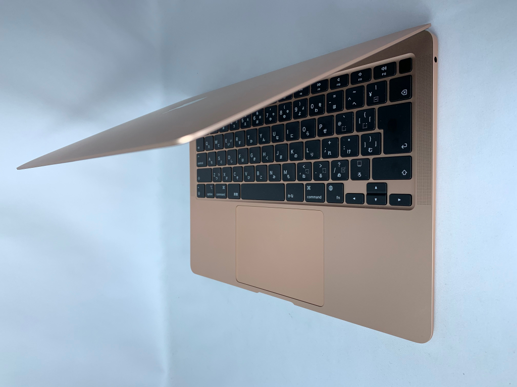 【中古:Aランク】Apple MacBook Air M1(2020年) 13.3インチ Retinaディスプレイ ゴールド MGNE3J/A【30日返金保証】