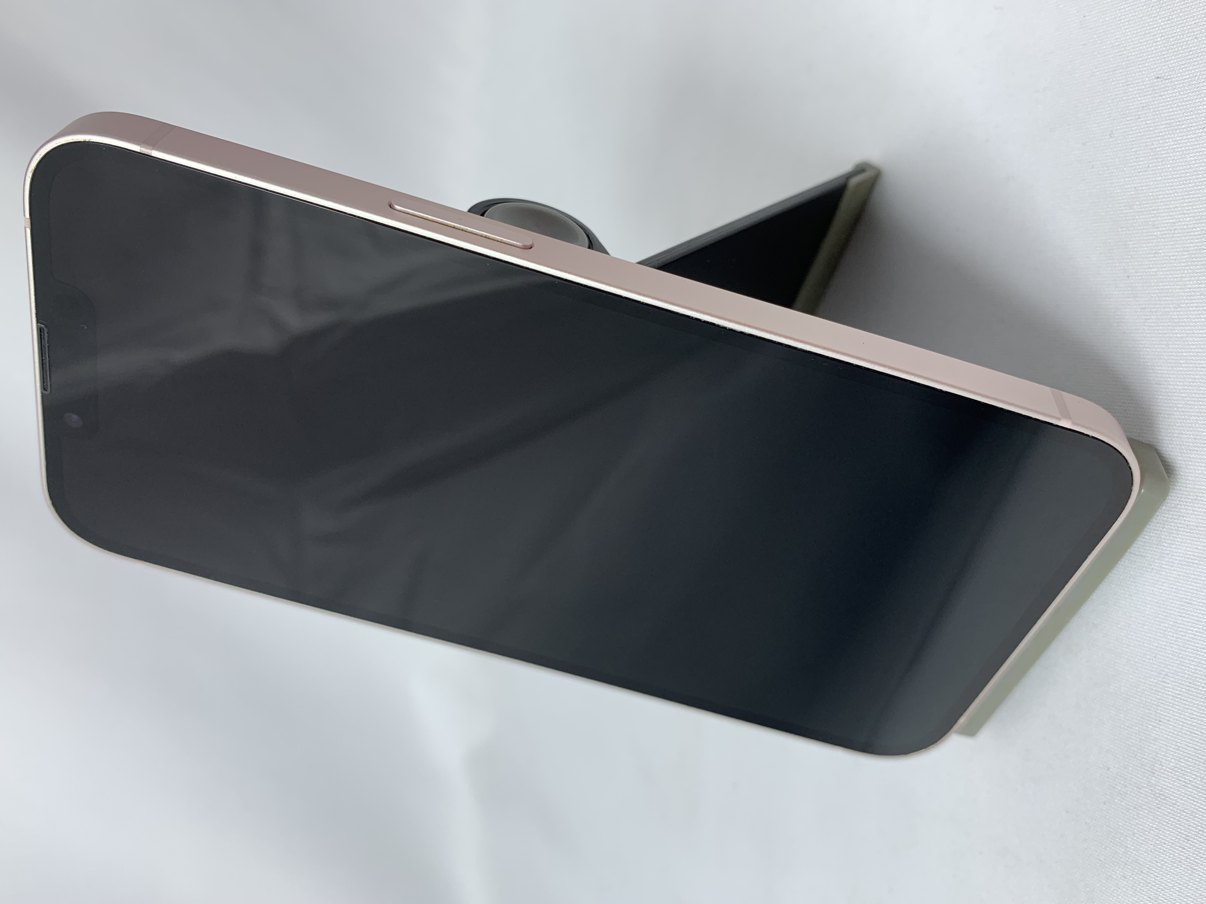 【中古：Bランク】 IPHONE13 128GB ﾋﾟﾝｸ simロック解除済【30日返金保証】【赤ロム保証付き】