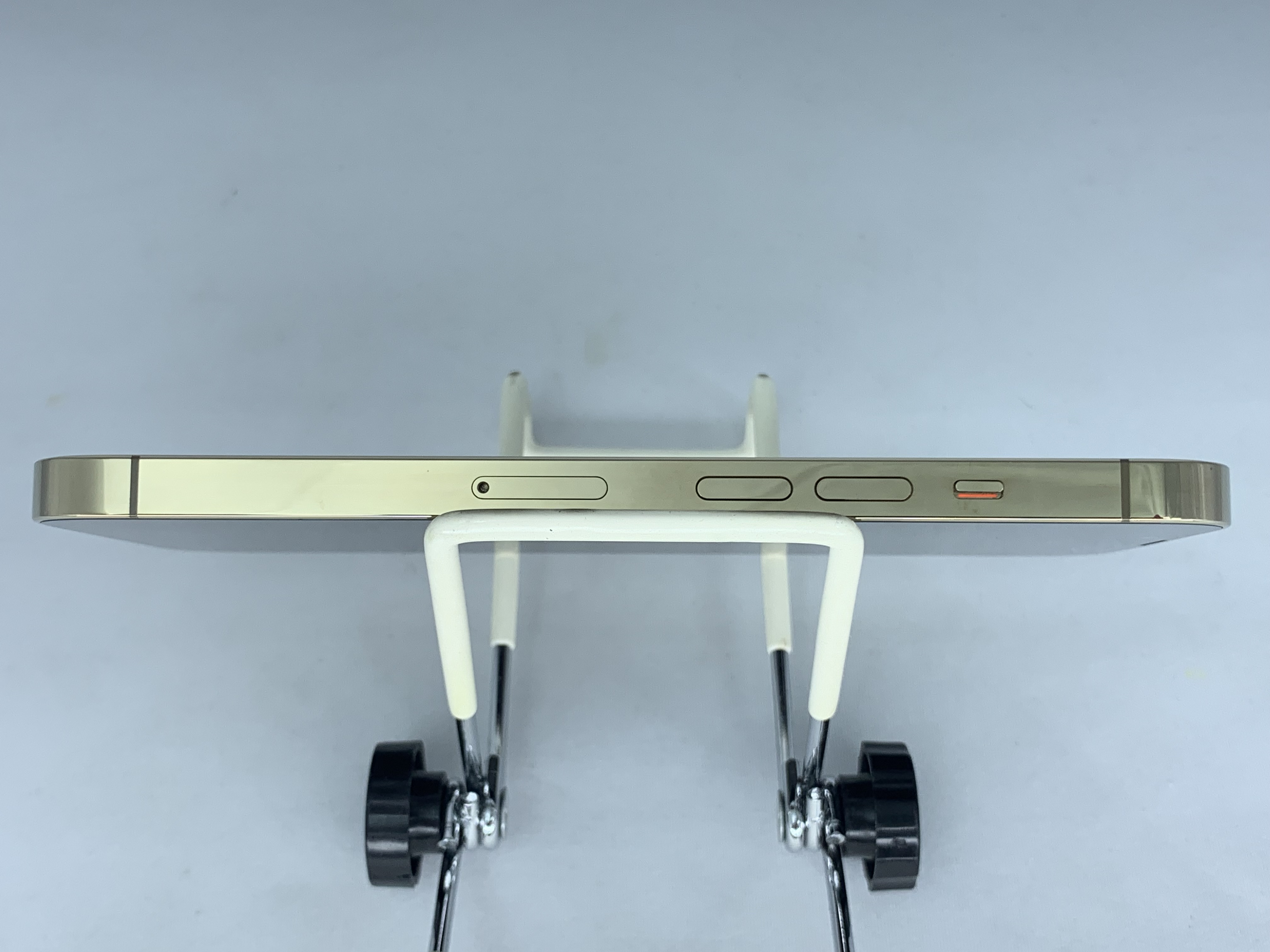 【中古：Cランク】【バッテリー劣化】iPhone 13 Pro 256GB ゴールド simロック解除済【30日返金保証】【赤ロム保証付き】