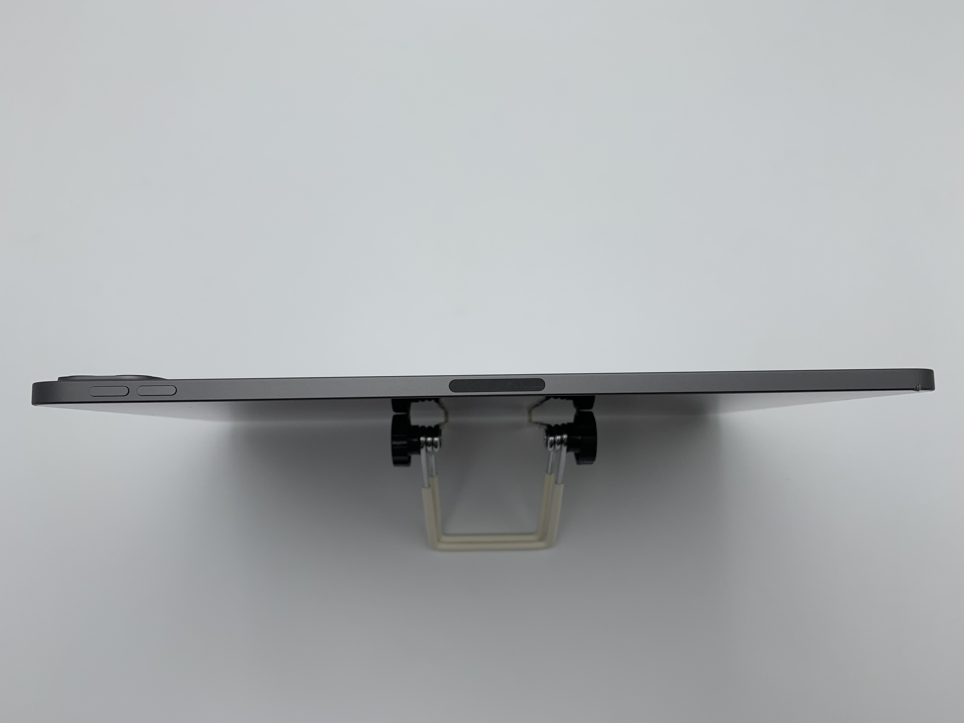 【中古：Cランク】【バッテリー劣化】iPad Pro 11インチ 第3世代 Wi-Fi 256GB 2021年春モデル MHQU3J/A [スペースグレイ]【30日返金保証】