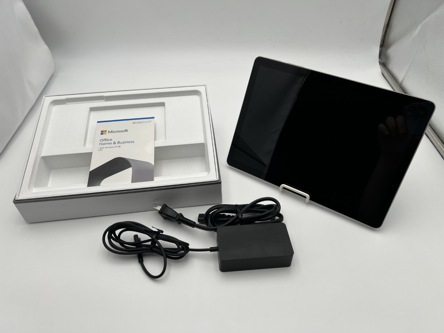Microsoft Surface Go 3 8VA-00015[10.5型/Win11 Home（Sモード）・Pentium Gold 6500Y・メモリ8GB・SSD128GB/Office2021] [プラチナ]