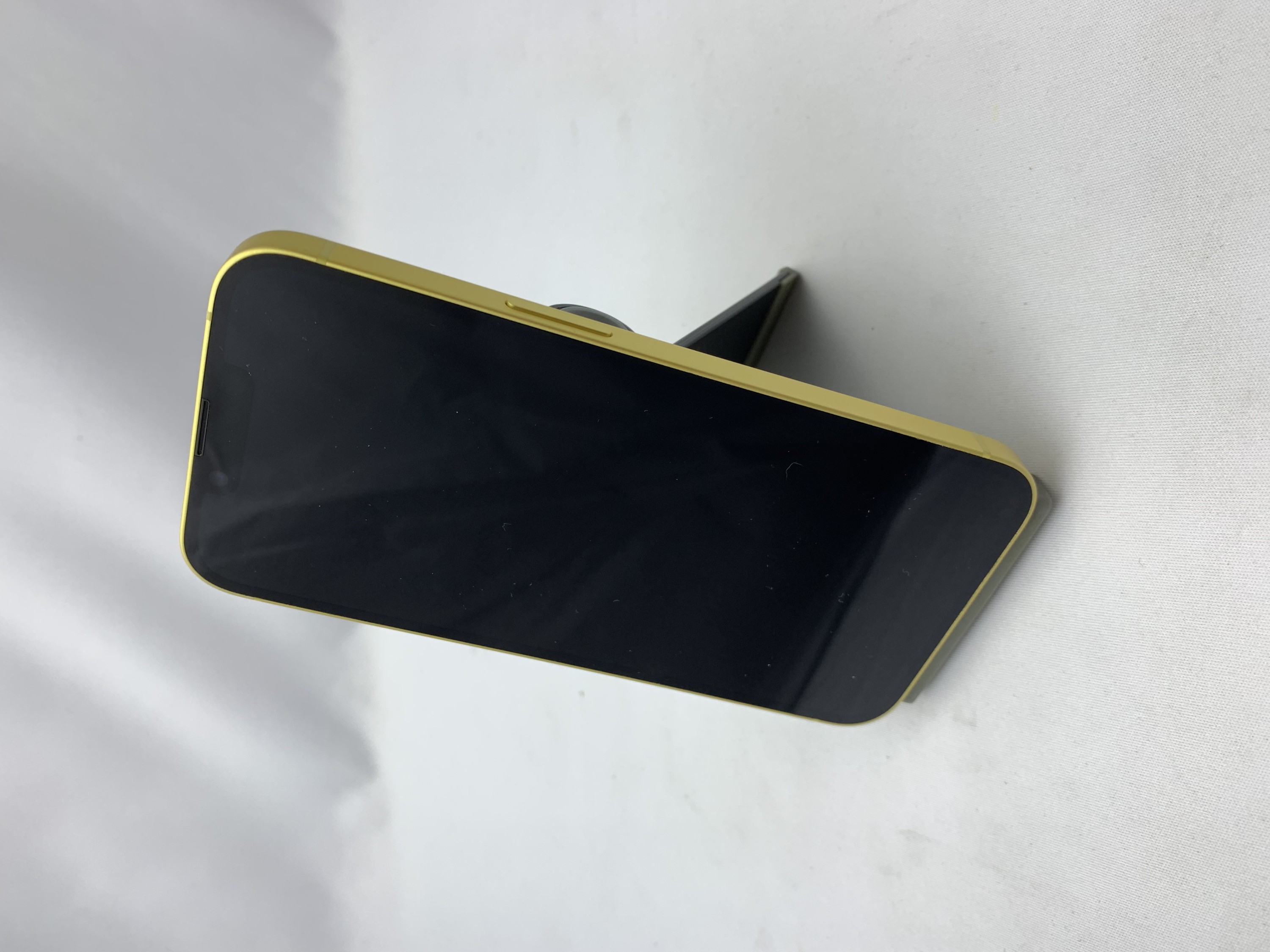 中古：Bランク】iPhone 14 128GB イエロー SIMロック無し【30日返金