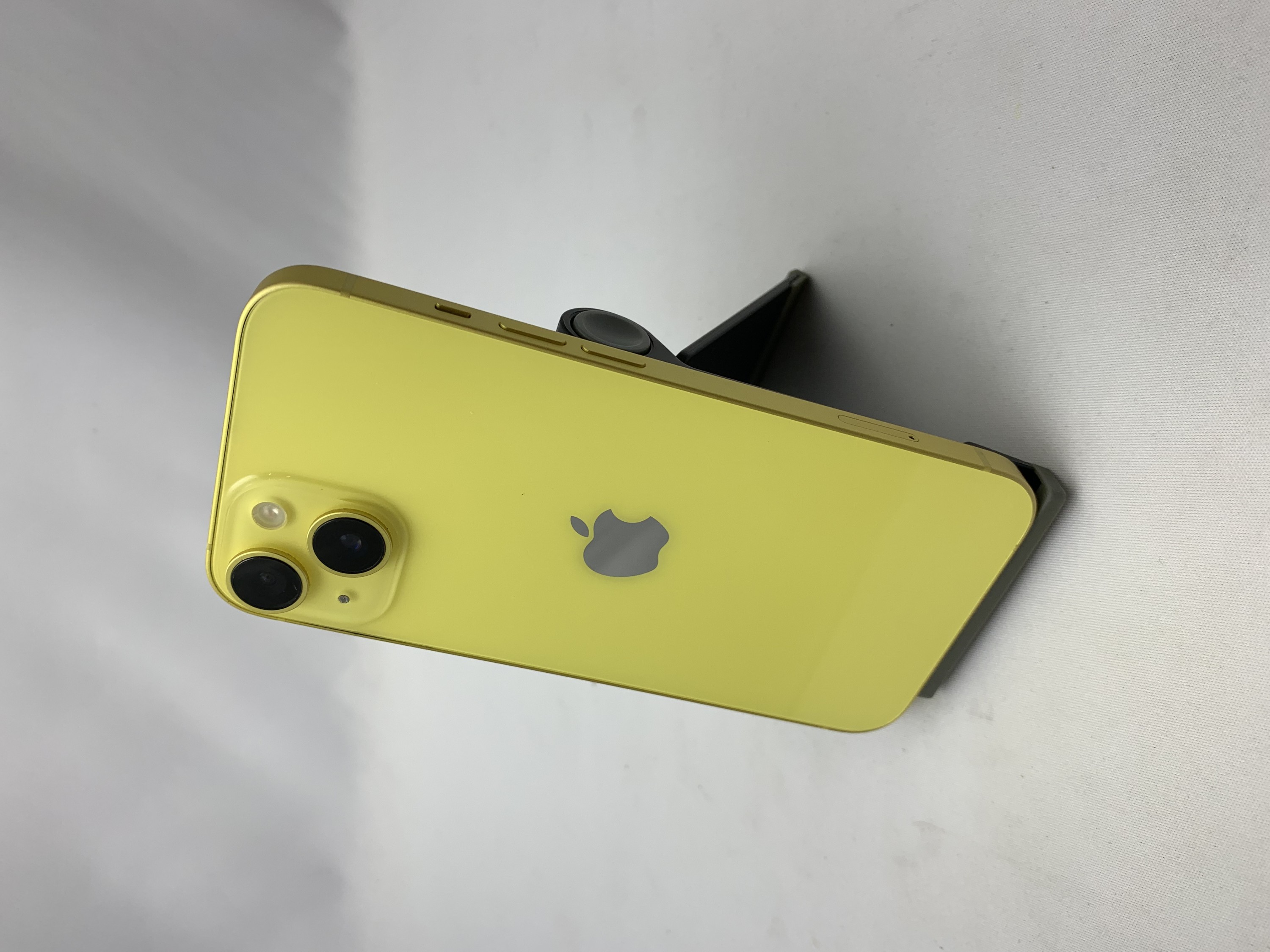 中古：Bランク】iPhone 14 128GB イエロー SIMロック無し【30日返金