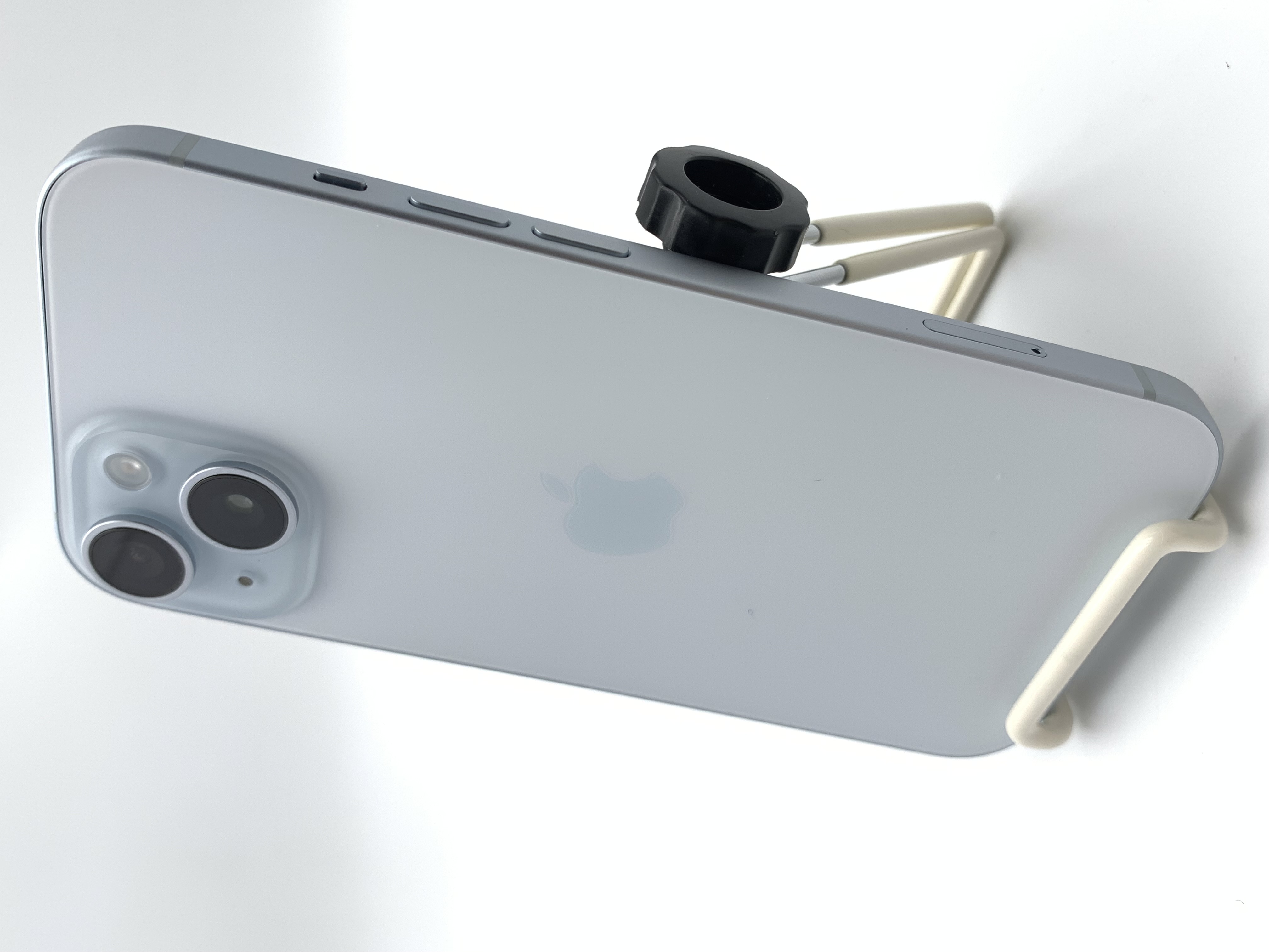 【中古：Cランク】【バッテリー劣化】iPhone 15 128GB ブルー SIMロック無し【30日返金保証】【赤ロム保証付き】