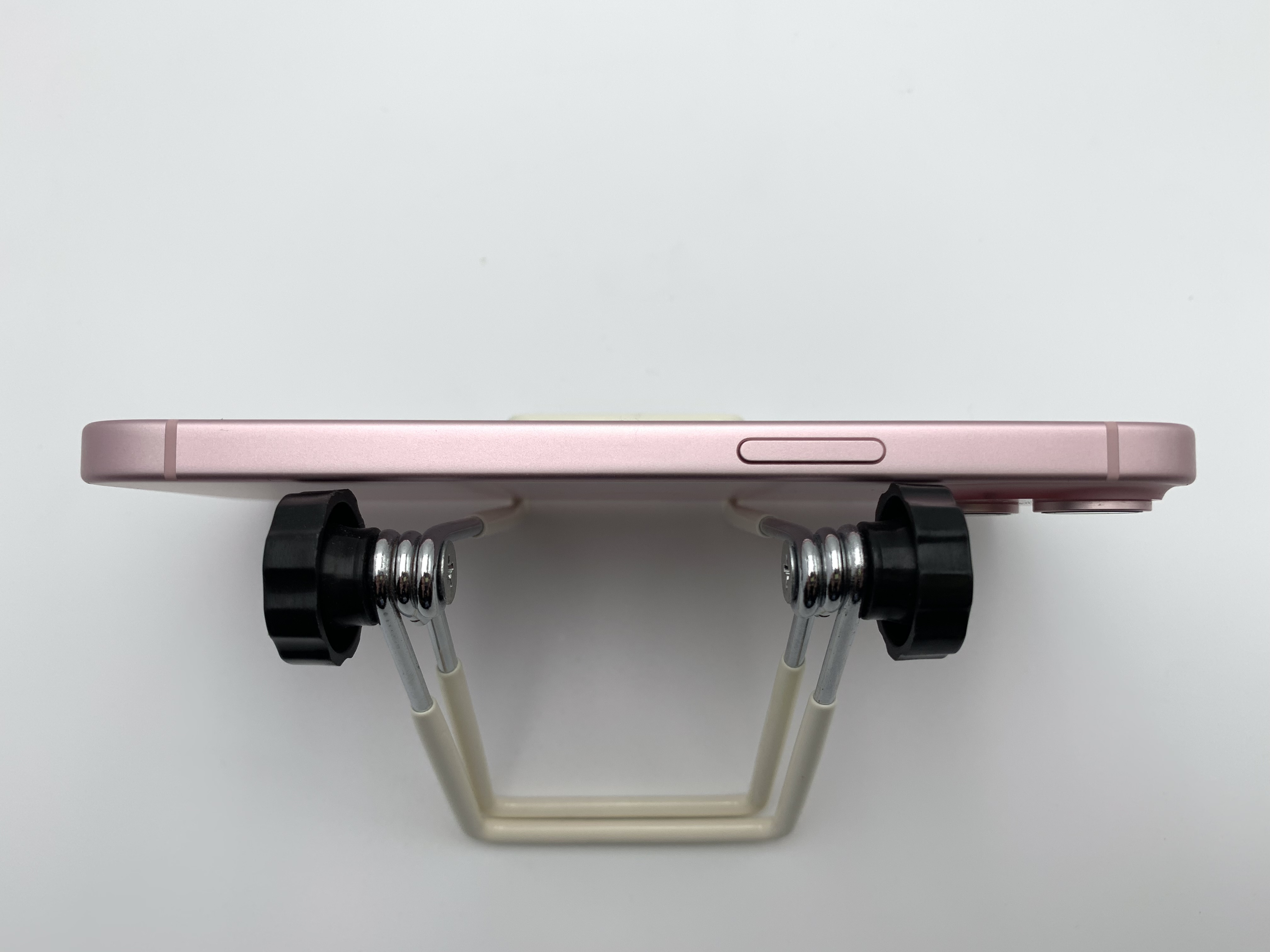 【中古：Bランク】iPhone 15 256GB ピンク SIMロック無し【30日返金保証】【赤ロム保証付き】