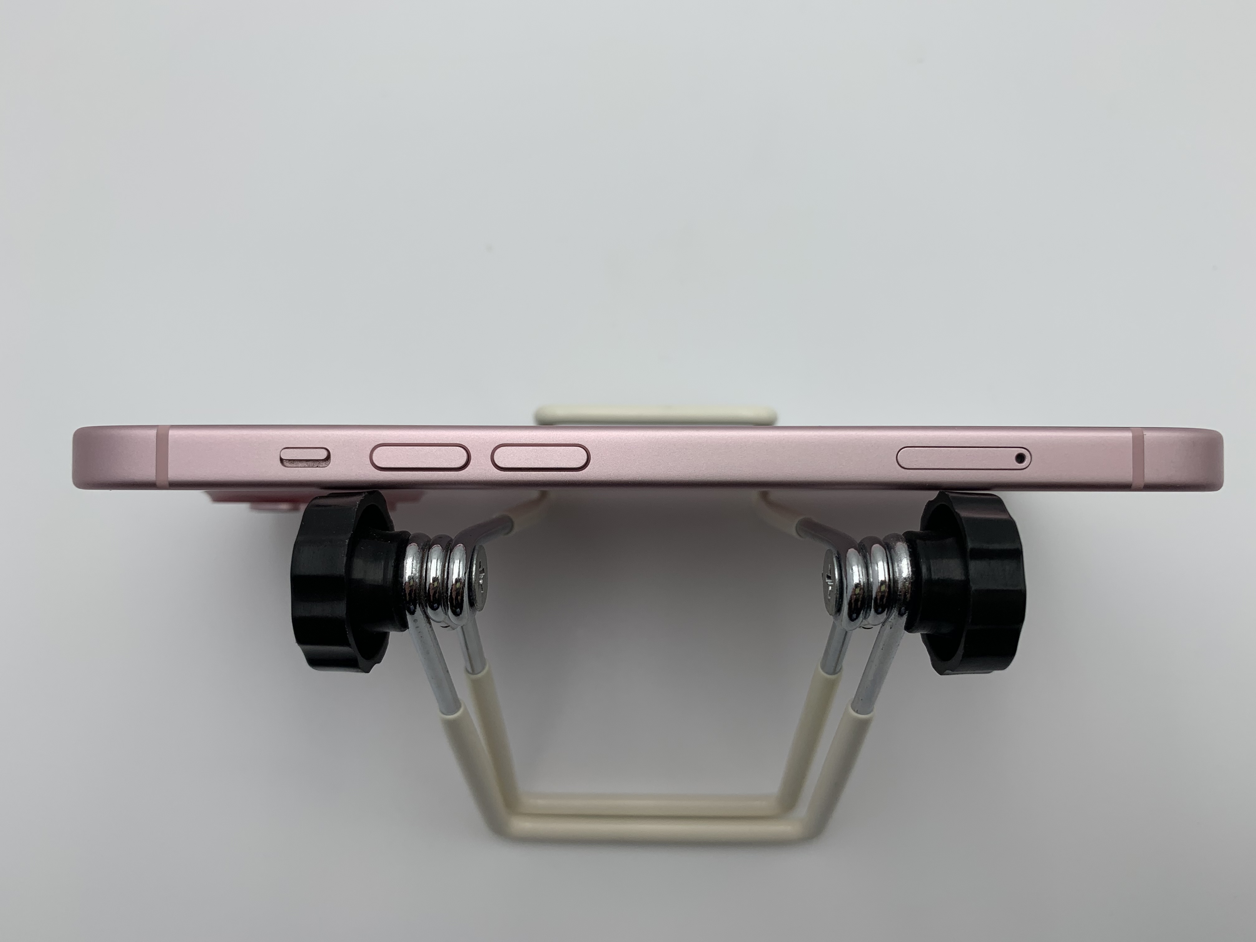 【中古：Bランク】iPhone 15 256GB ピンク SIMロック無し【30日返金保証】【赤ロム保証付き】