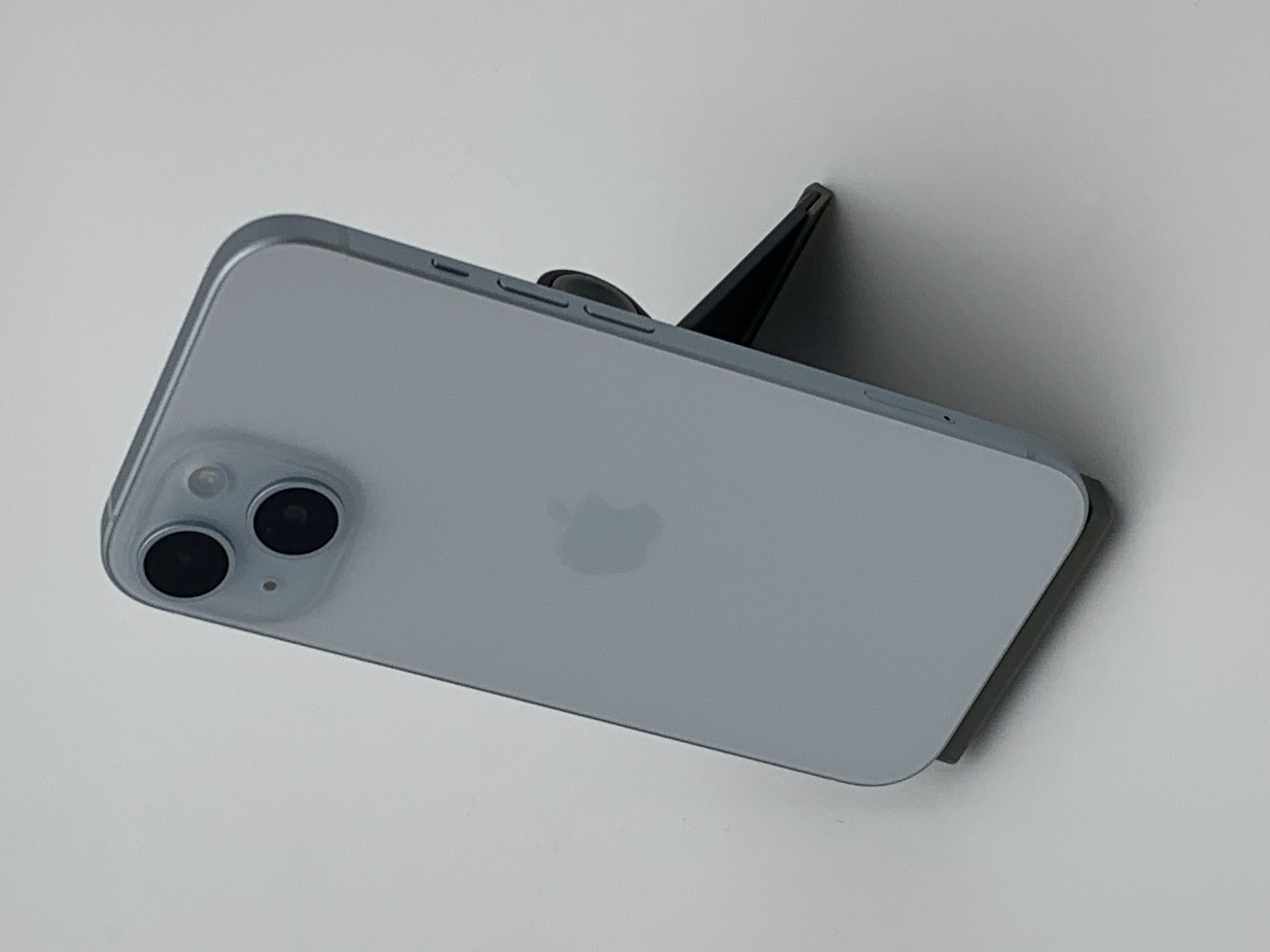 【中古：Bランク】iPhone 15 512GB ブルー Simロック解除済【30日返金保証】【赤ロム保証付き】