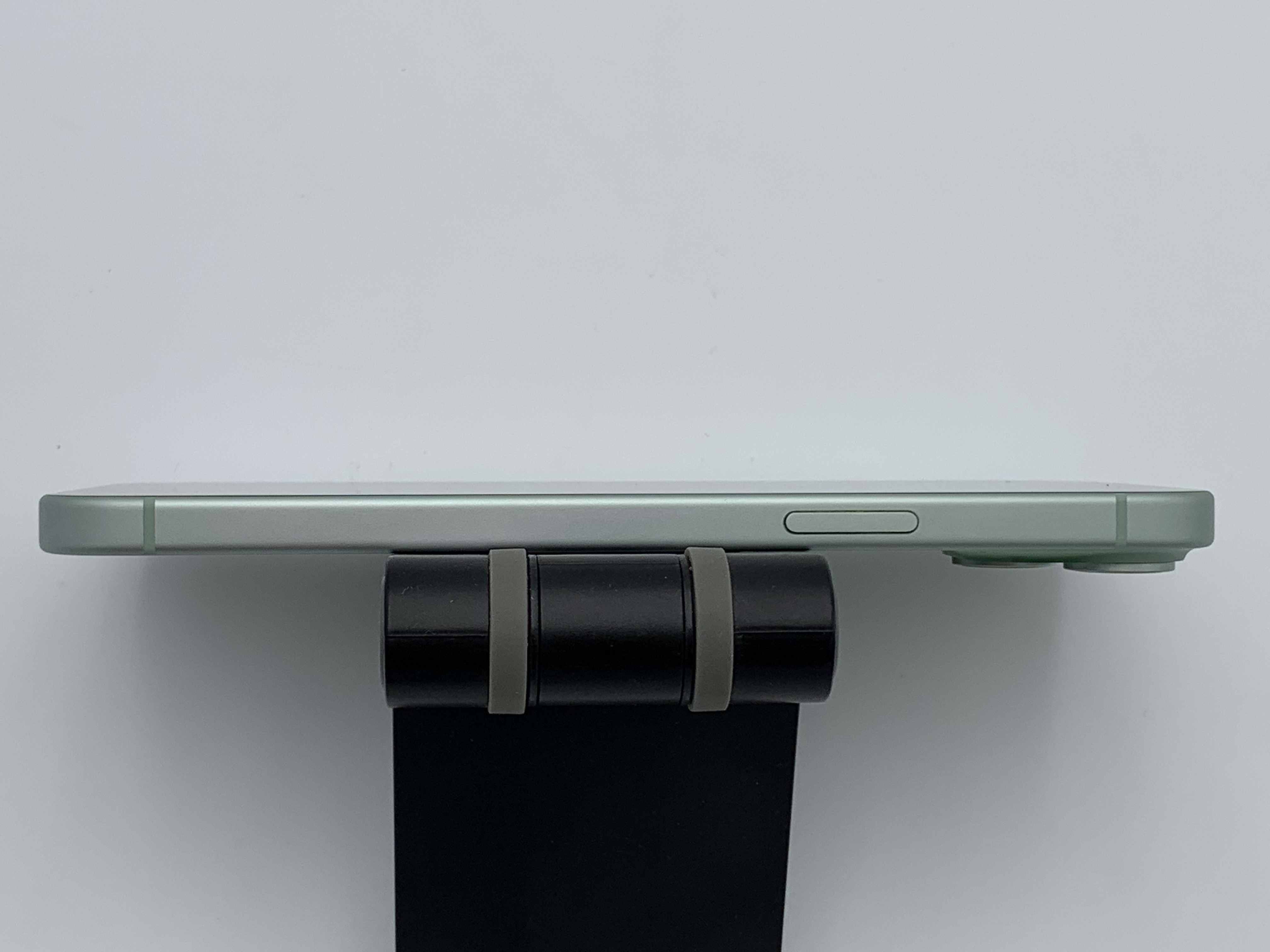 【中古：Cランク】iPhone 15 Plus 256GB グリーン simロックなし【30日返金保証】【赤ロム保証付き】