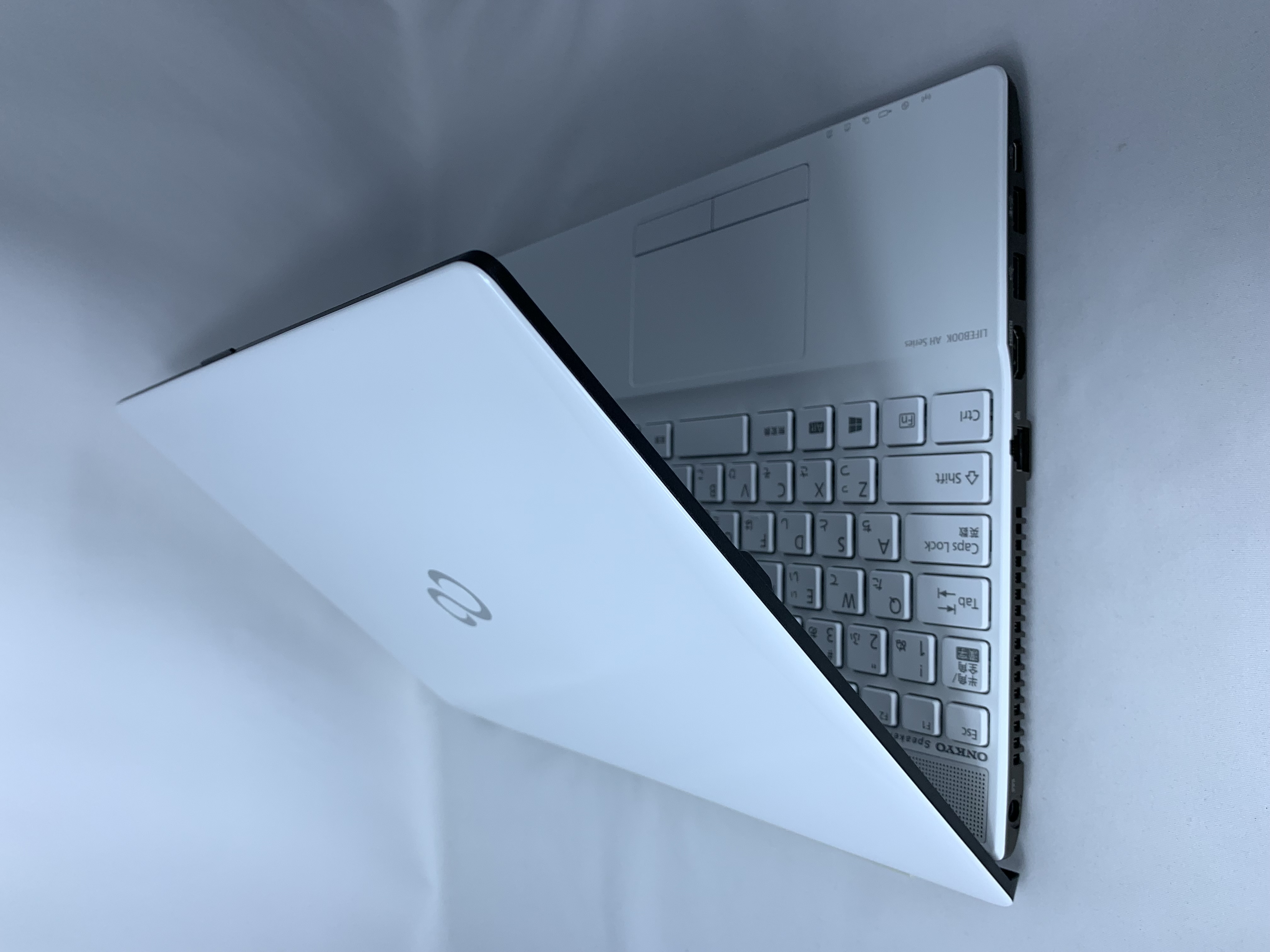 【中古：Bランク】LIFEBOOK FMVA45DWH（プレミアムホワイト）【30日返金保証】