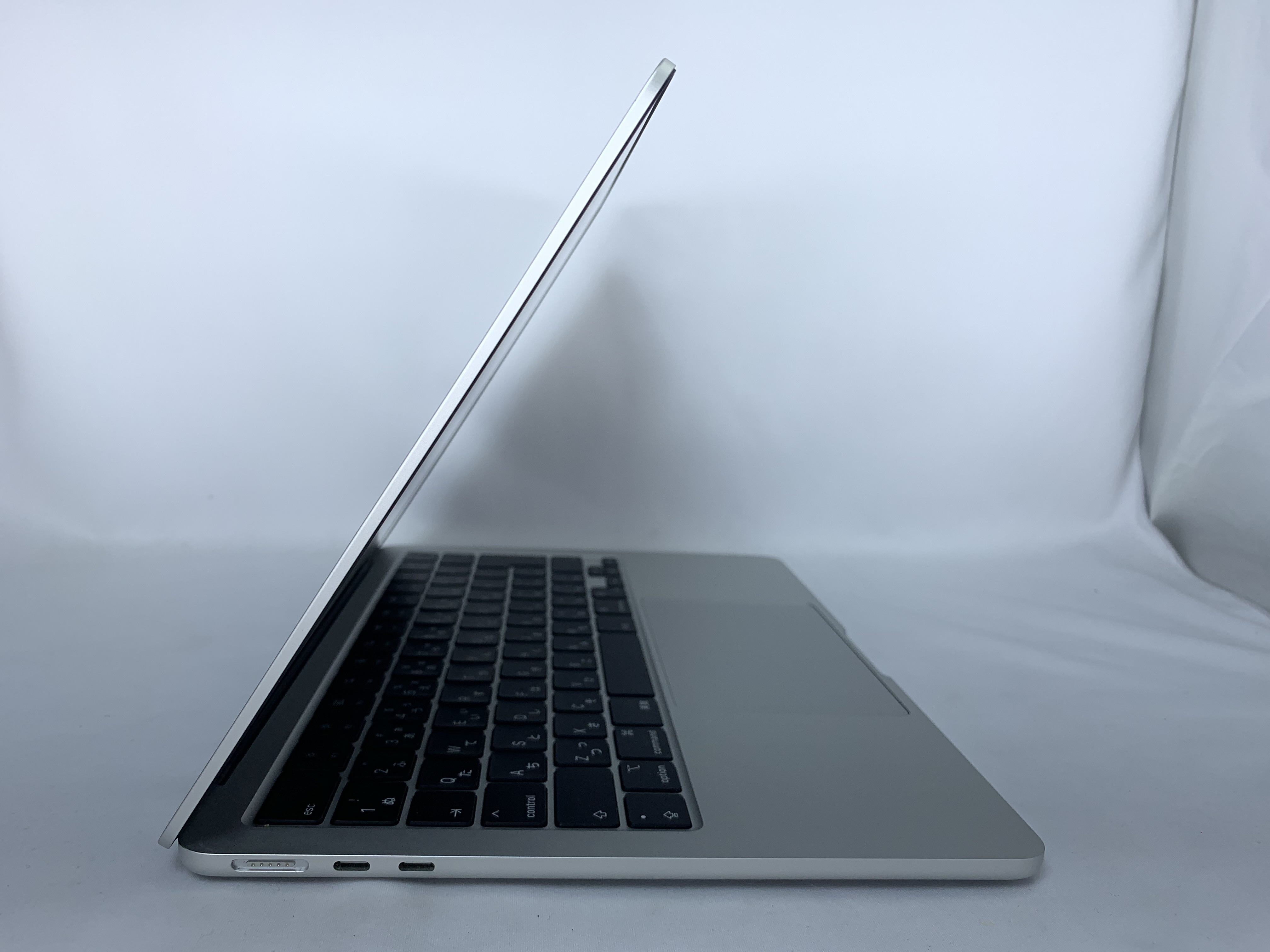 【中古：Bランク】Apple MacBook Air(2022年) 13.6インチ シルバー MLXY3J/A