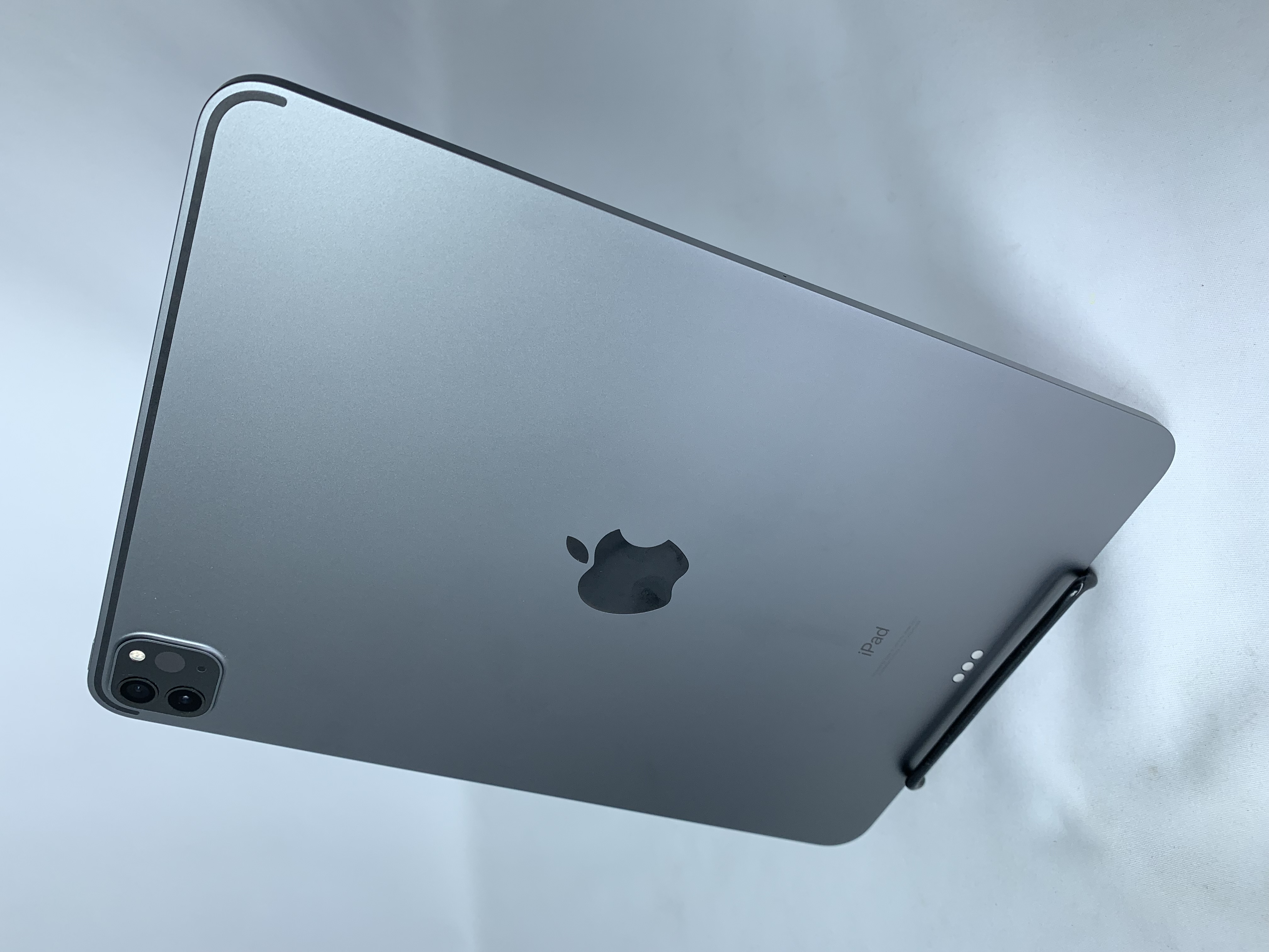【中古：Bランク】Apple iPad Pro 11インチ(2021) Wi-Fiモデル 512GB MHQW3J/A [スペースグレイ]【30日返金保証】