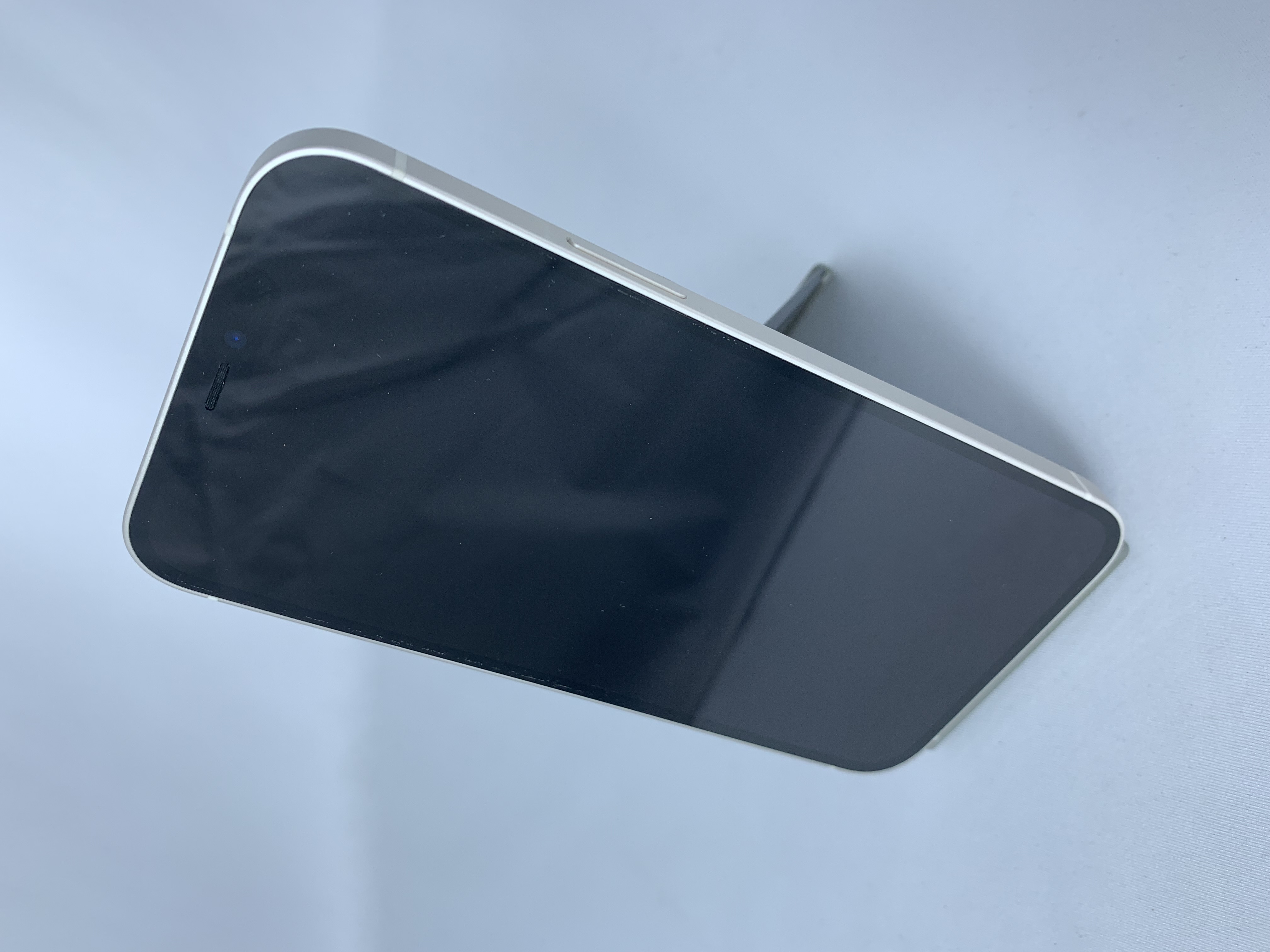 【中古：Cランク】【バッテリー劣化】iPhone 12 64GB ホワイト simロック解除済【30日返金保証】【赤ロム保証付き】