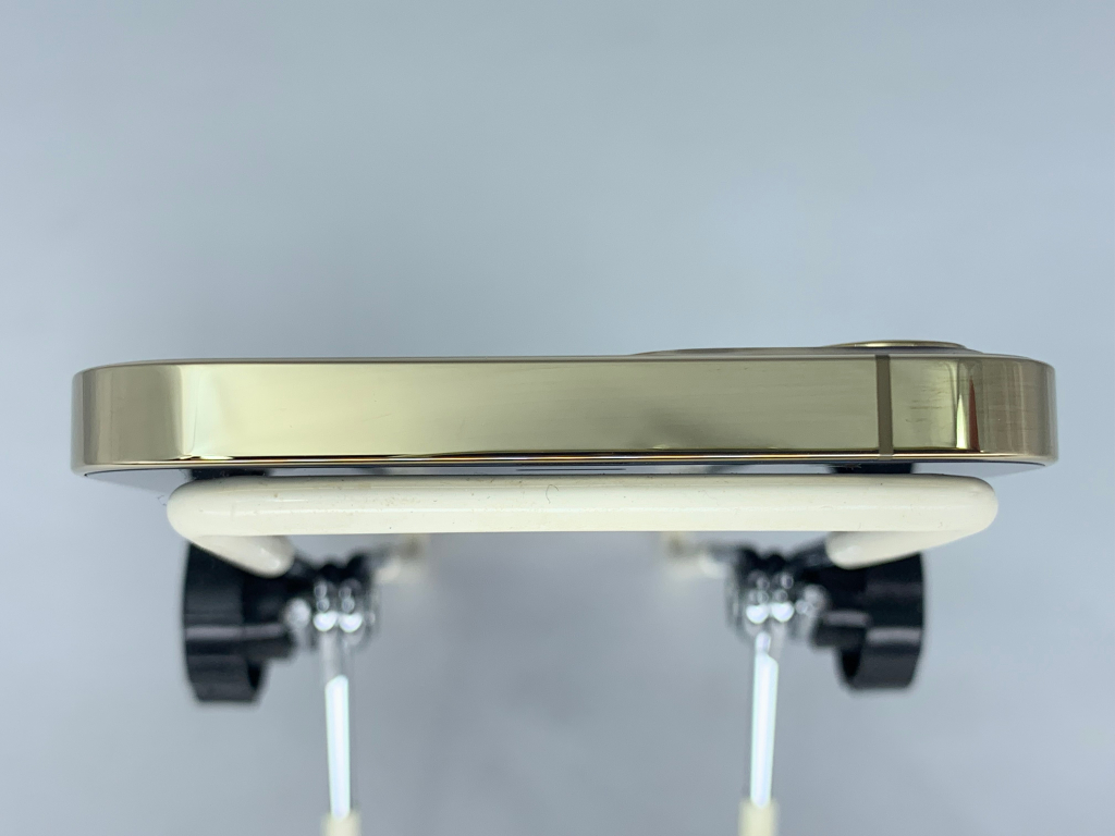 【中古：Cランク】【バッテリー劣化】iPhone 12 Pro 512GB シルバー simロック解除済【30日返金保証】【赤ロム保証付き】