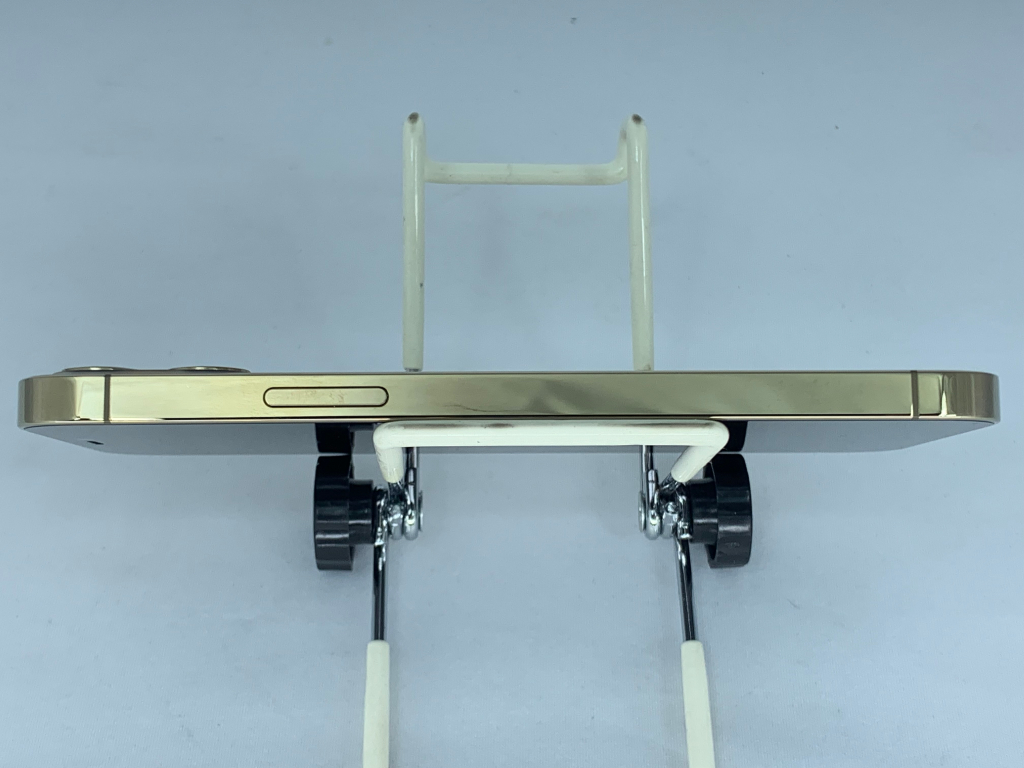 【中古：Cランク】【バッテリー劣化】iPhone 12 Pro 512GB シルバー simロック解除済【30日返金保証】【赤ロム保証付き】