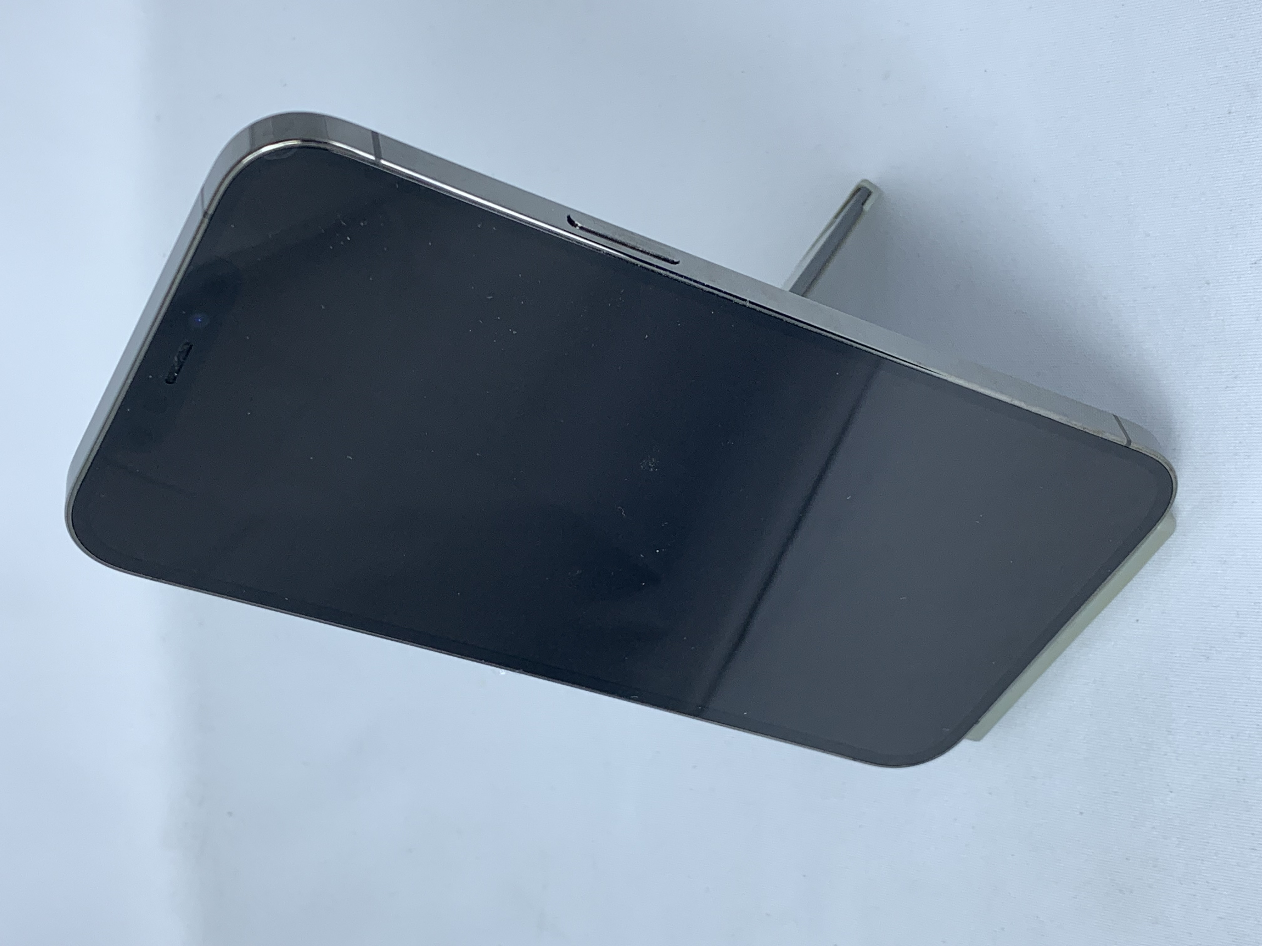 【中古：Bランク】iPhone 12 Pro Max 256GB グラファイト SIMロック解除済【30日返金保証】【赤ロム保証付き】