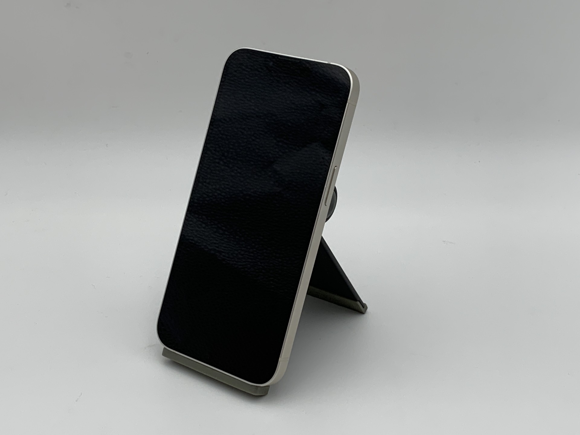 【中古：Cランク】【バッテリー劣化】【キズあり】iPhone 13 256GB スターライト SIMロックなし【30日返金保証】【赤ロム保証付き】