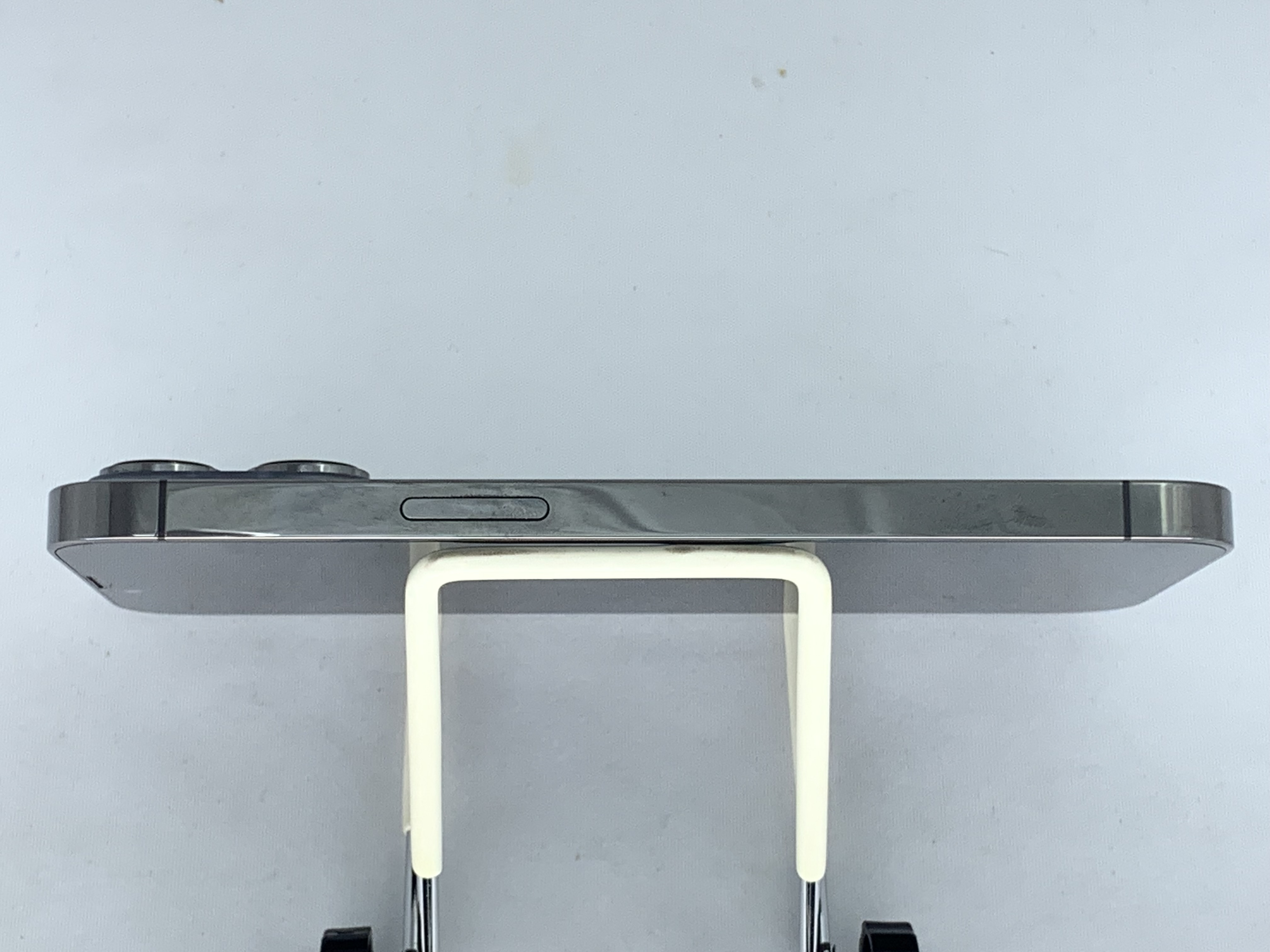 【中古：Bランク】iPhone 13 Pro 256GB グラファイト simロック解除済【30日返金保証】【赤ロム保証付き】