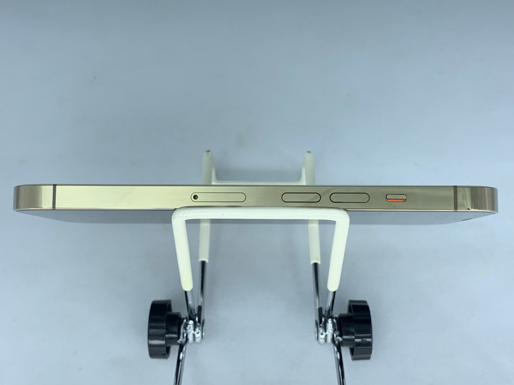 【中古:Cランク】【バッテリー劣化】iPhone 13 Pro 256GB ゴールド simロック解除済【30日返金保証】【赤ロム保証付き】