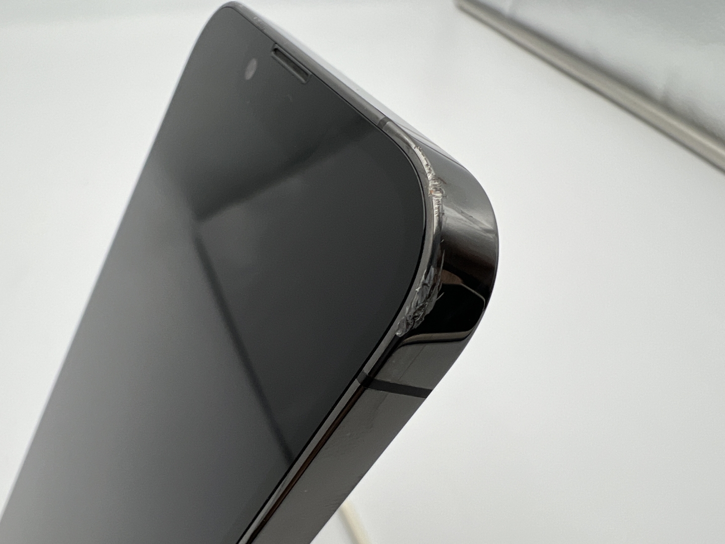 【中古：Cランク】【バッテリー劣化・キズあり】iPhone 13 Pro 512GB グラファイト SIMロック無し【30日返金保証】【赤ロム保証付き】
