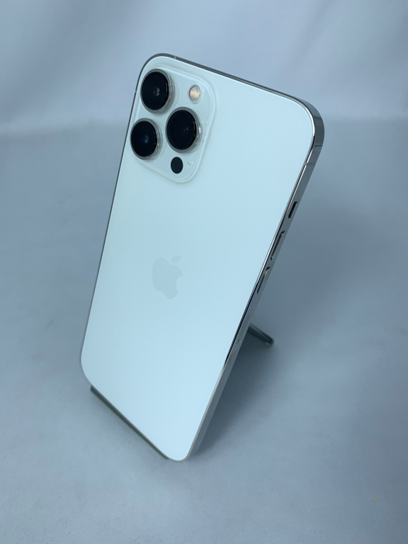 【中古:Bランク】iPhone 13 ProMax 256GB シルバー simロック解除済【30日返金保証】【赤ロム保証付き】