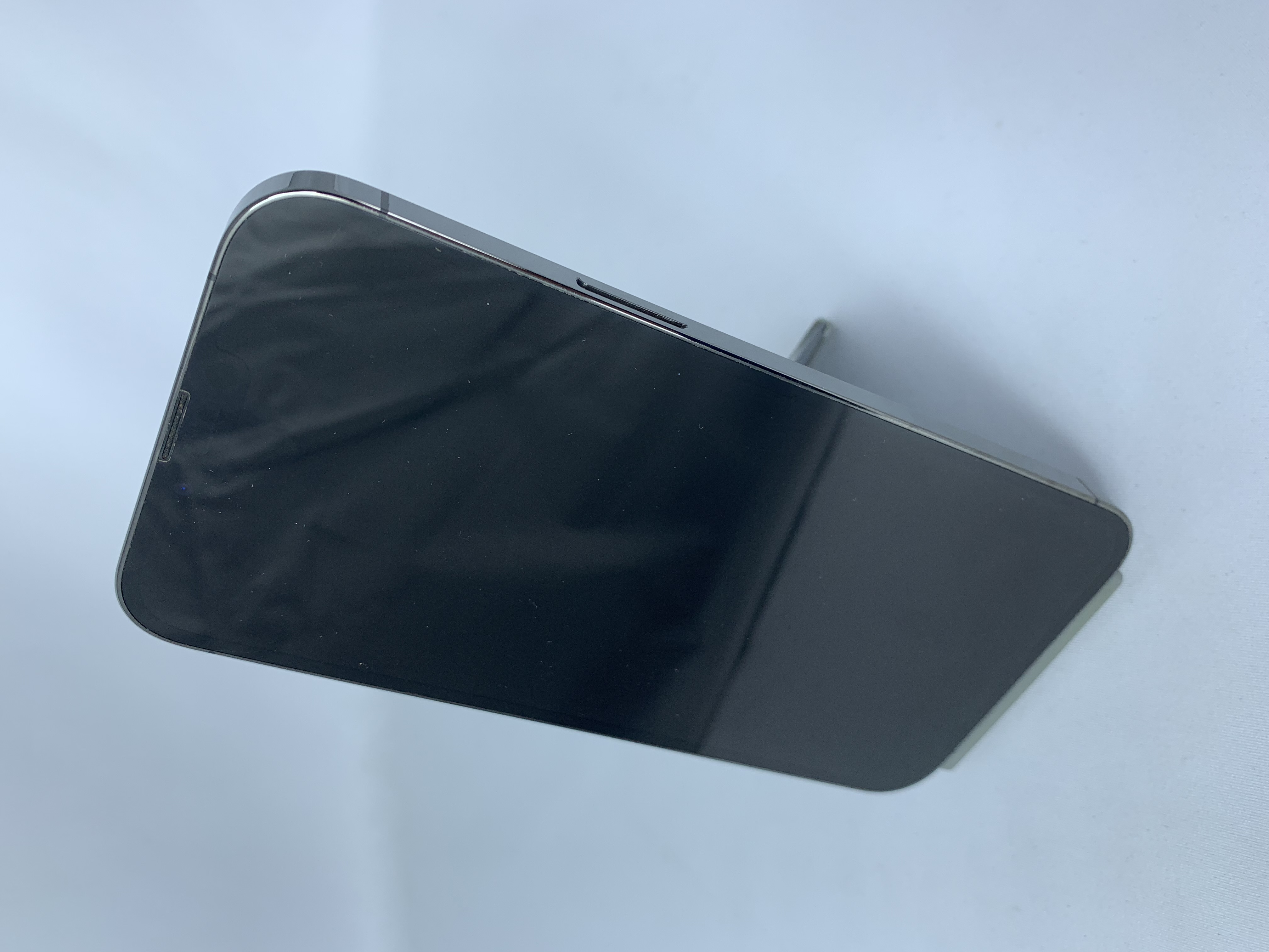 【中古：Bランク】iPhone 13 ProMAX 512GB グラファイト simロック解除済【30日返金保証】【赤ロム保証付き】