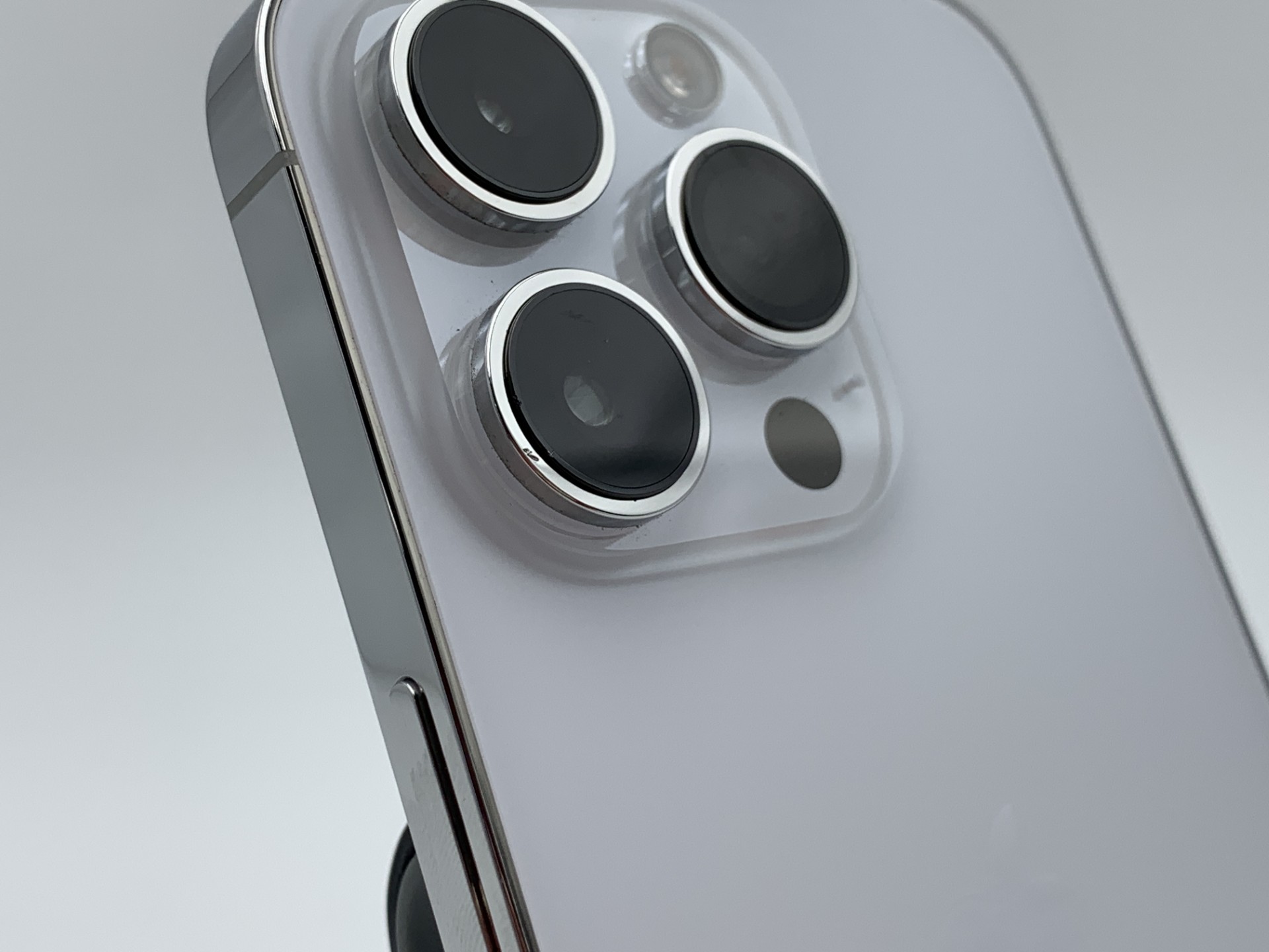 【中古：Bランク】iPhone 14 Pro 512GB シルバー SIMロック無し【30日返金保証】【赤ロム保証付き】