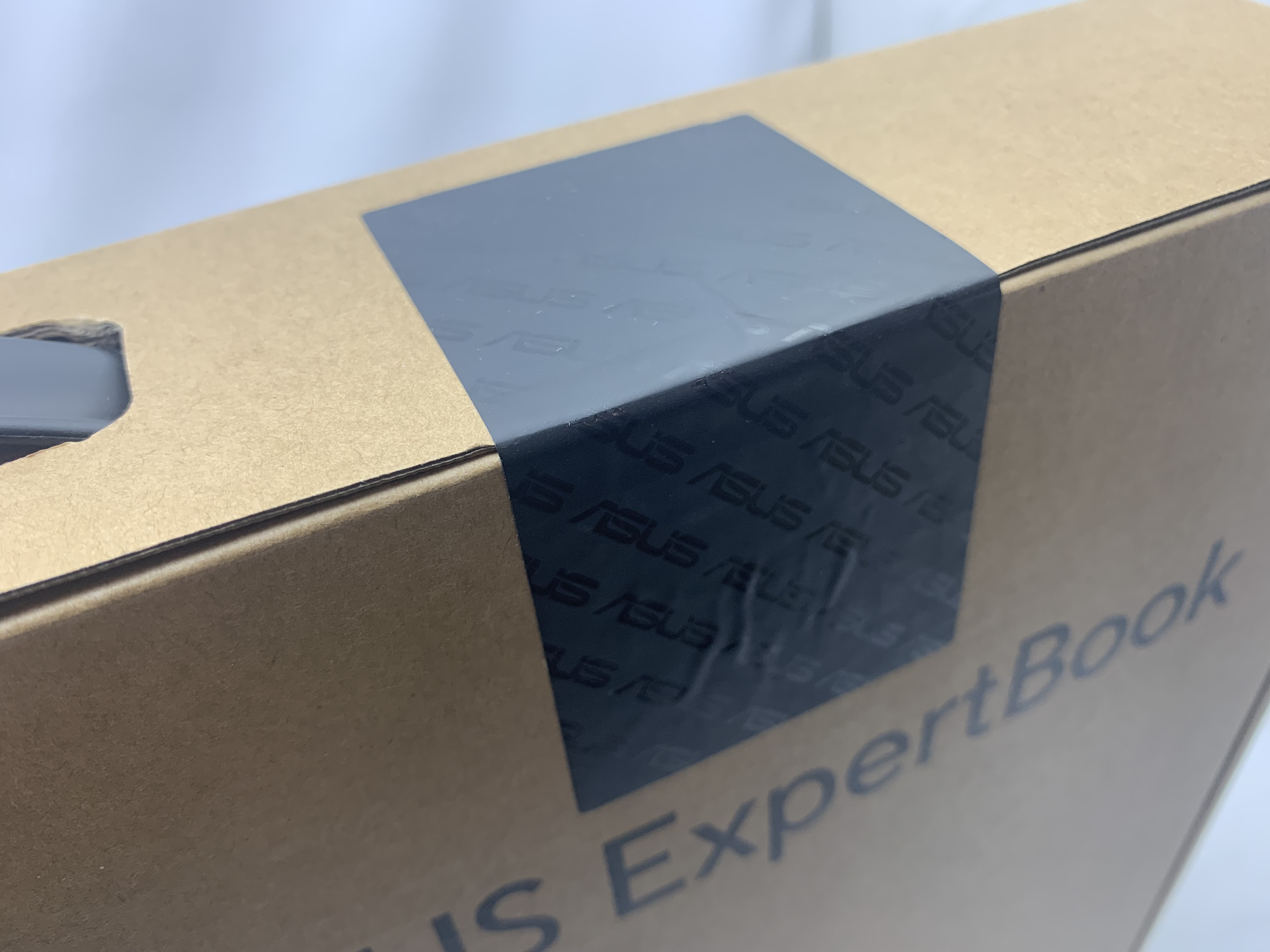 【アウトレット】ASUS ExpertBook B1　Core i7-1355U、32GBメモリ、SSD512GBモデル 1502CVA-BQ2225X(I7 32 512)【30日間返品保証】