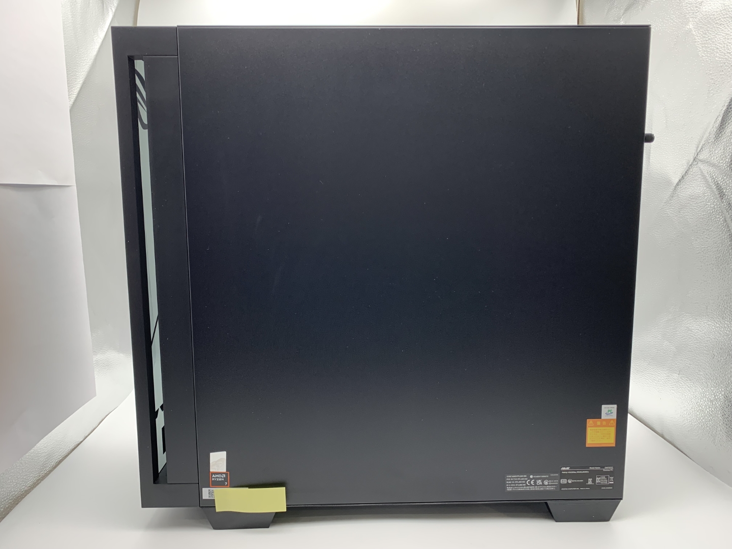 【アウトレット】ASUS デスクトップゲーミングPC Ryzen 7 9800X3D、Radeon RX9070XT メモリ32GB SSD1TB ROG GM700TZ-R9800X023X(R7 32 1T 9070XT)【半年間保証】