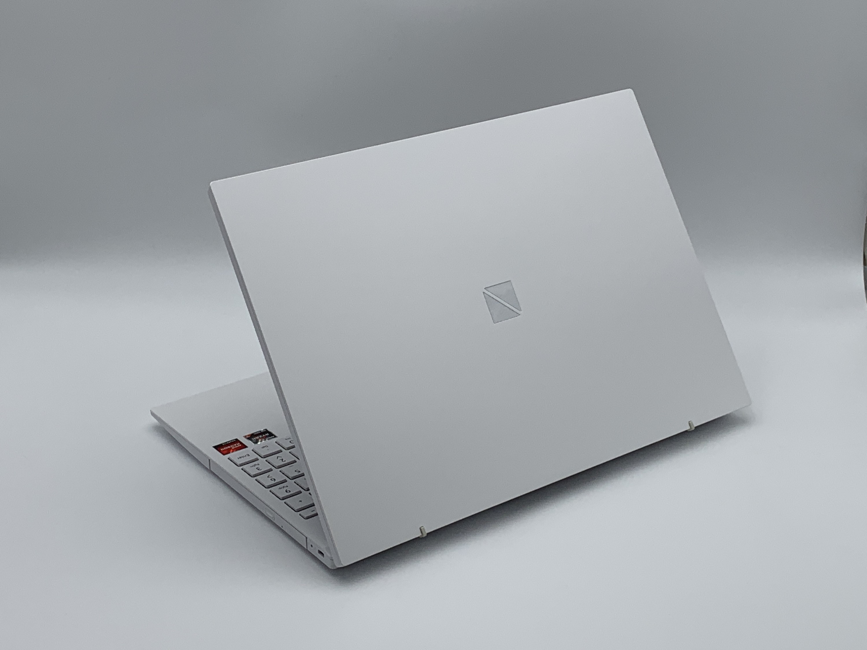 【中古：Sランク】NECリフレッシュPC 2025年夏モデル PC-N1675KAW　Office付 ノートパソコン【１年保証付き】