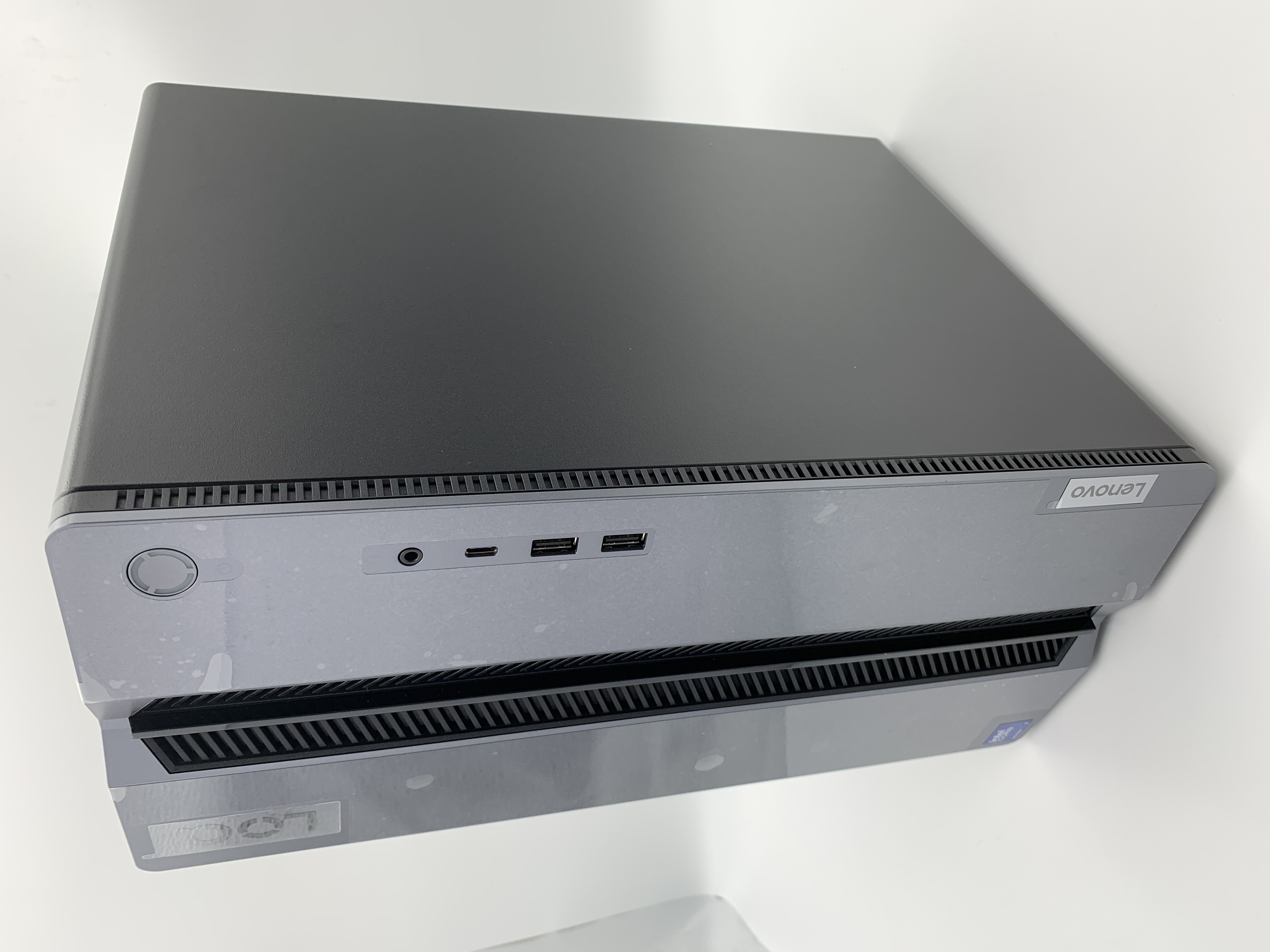 【アウトレット】Lenovo LOQ Tower 17IAX10(Core Ultra 7 255HX、メモリ32GB SSD512GB GeForce RTX 5060Ti VRAM8GB)【6ヶ月修理保証】